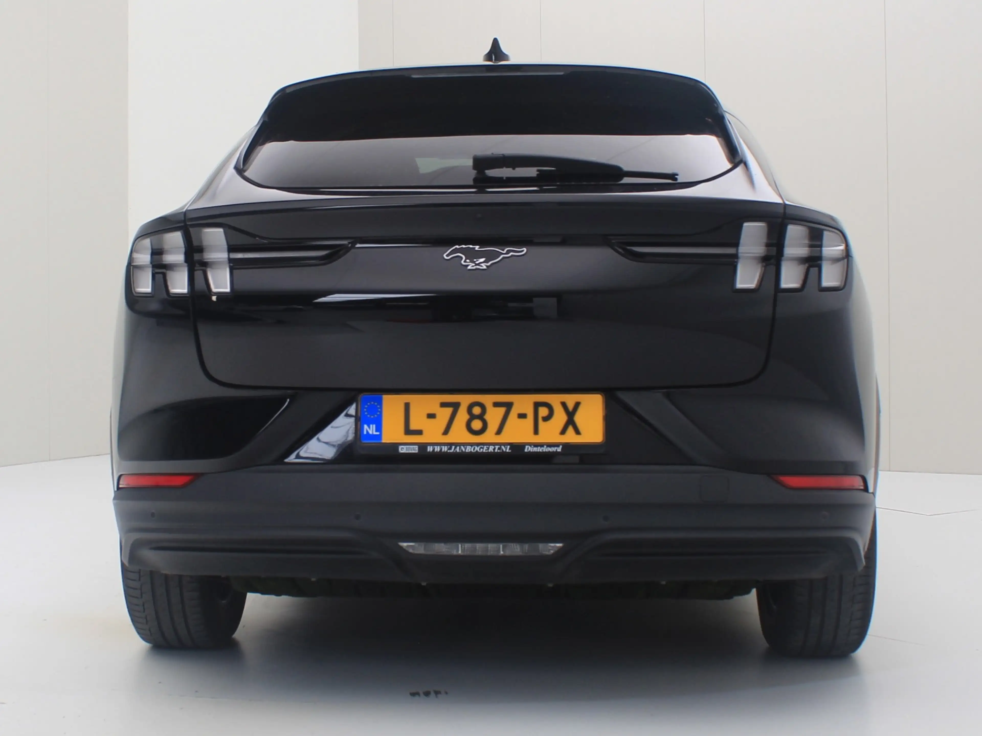 Ford Mustang Mach-E 75kWh 258pk RWD 96% Soh [ LEDER+CARPLAY+STOEL/STUU — photo 7