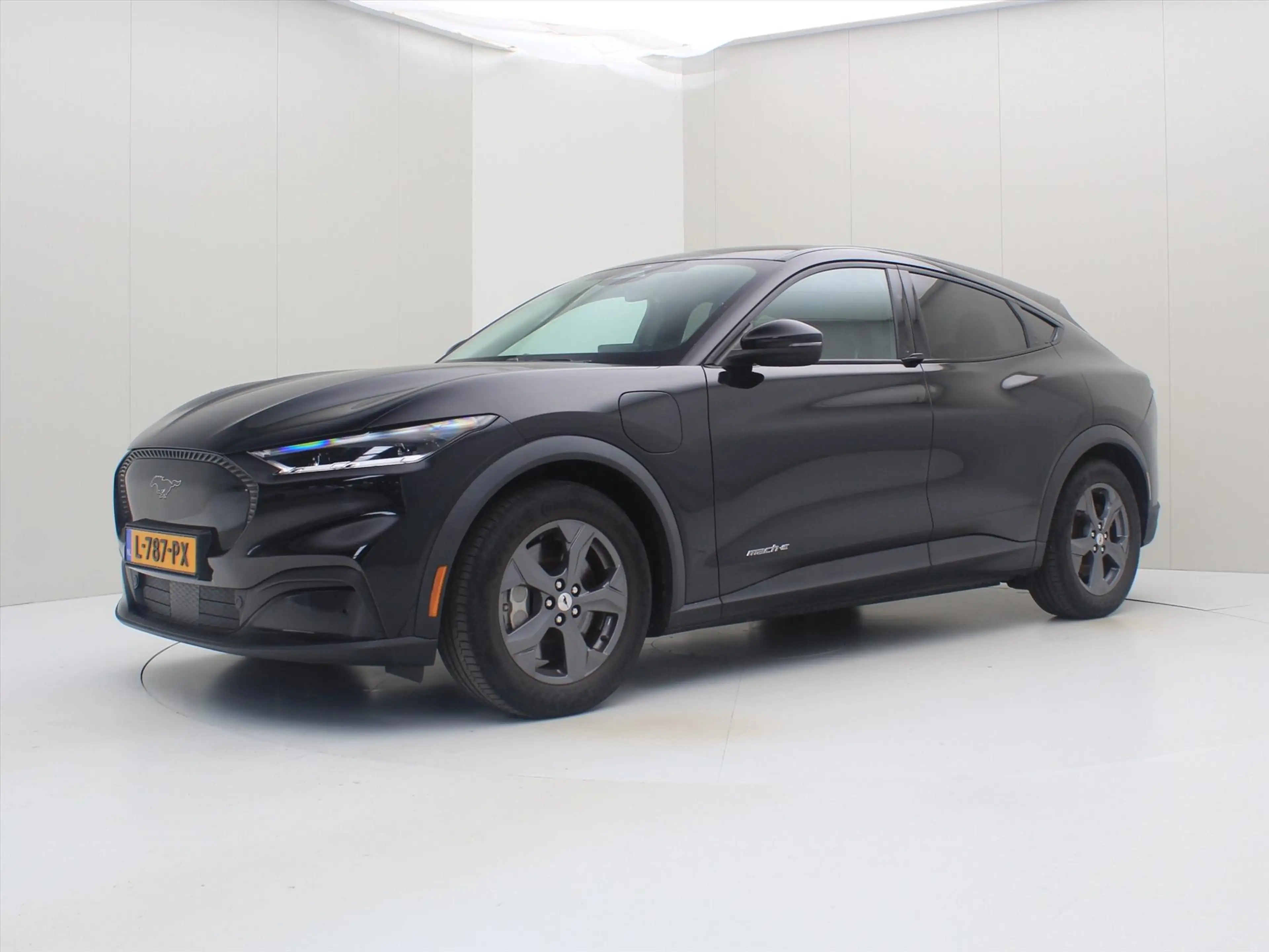 Ford Mustang Mach-E 75kWh 258pk RWD 96% Soh [ LEDER+CARPLAY+STOEL/STUU