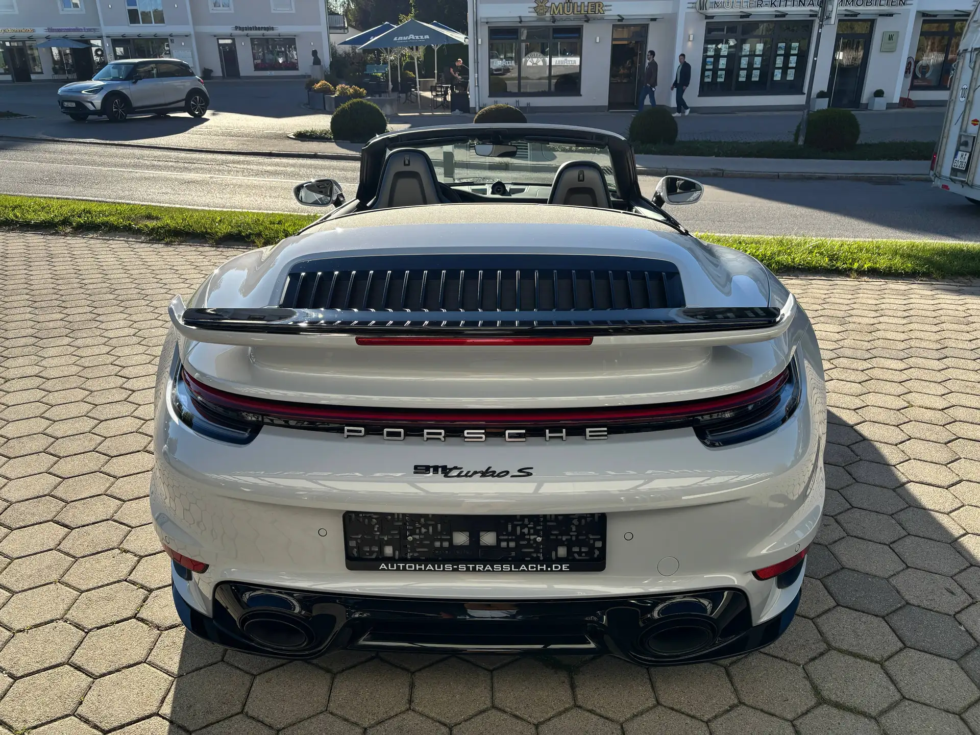 포르쉐 911 Turbo S Cabriolet 2024 화이트 사진 4