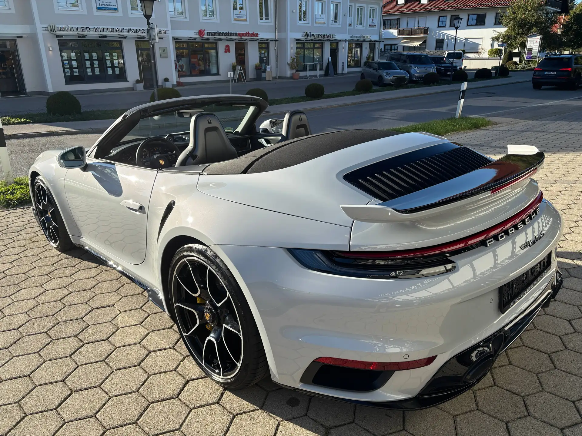 포르쉐 911 Turbo S Cabriolet 2024 화이트 사진 3
