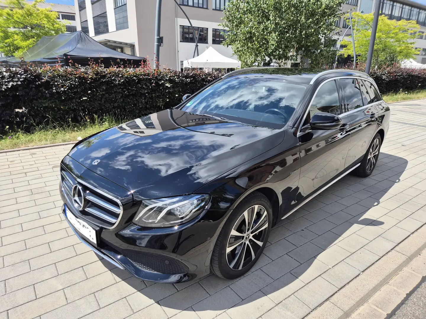 Mercedes-Benz E 300 E-Klasse T-Modell de, AHK mit GARANTIE Schwarz - 1