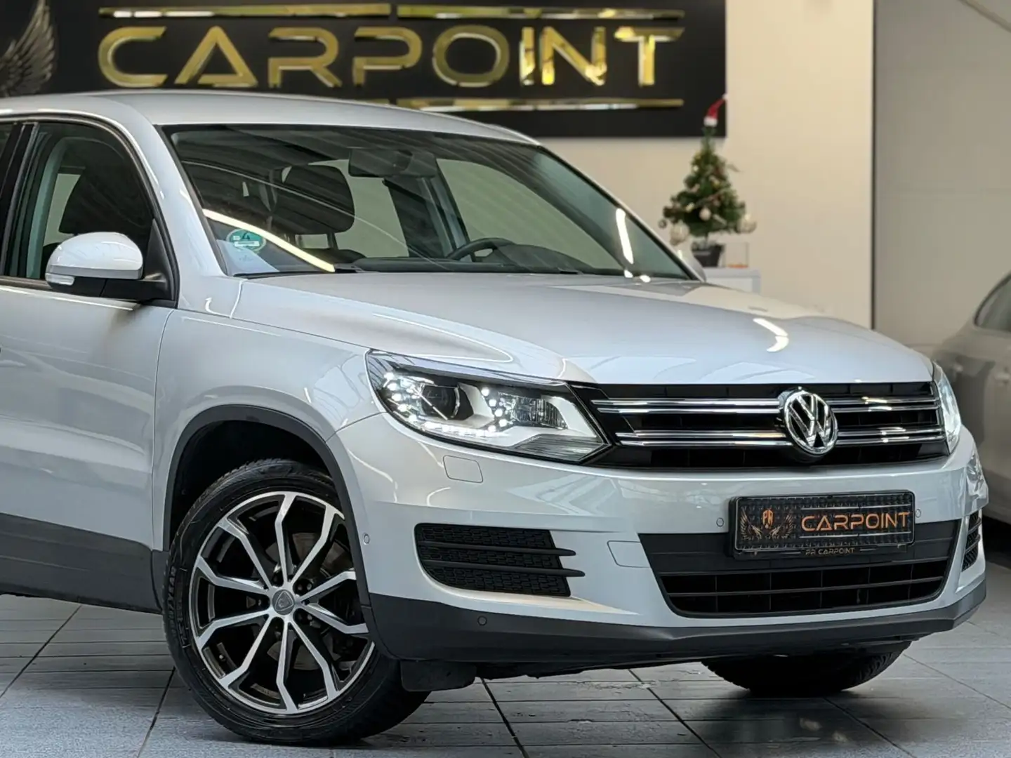 Volkswagen Tiguan 1.4 TSI DSG BlueMotion/Anh./Bi-Xenon/BT Zilver - 2
