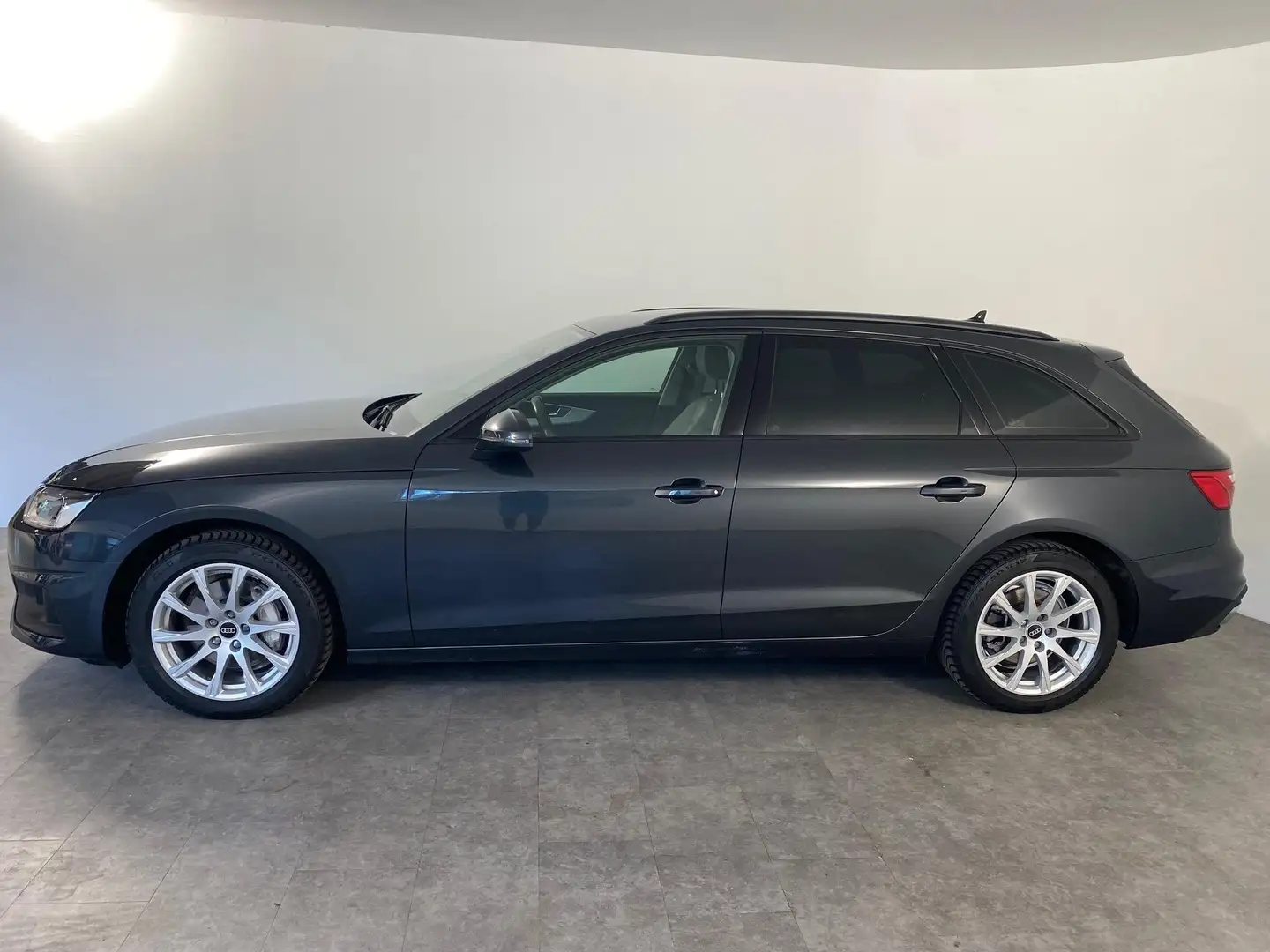 Audi A4 Avant 40 quattro 2.0 TDI LED*AHK 150 kW (204 PS... Grau - 2