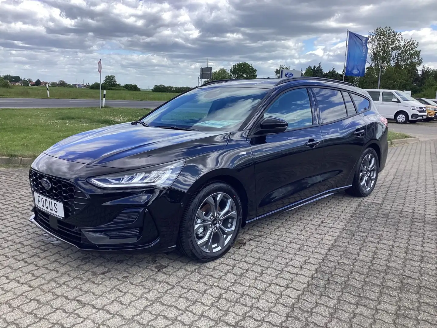 Ford Focus Turnier ST-Line X, WinterP, GARANTIE Nero - 1