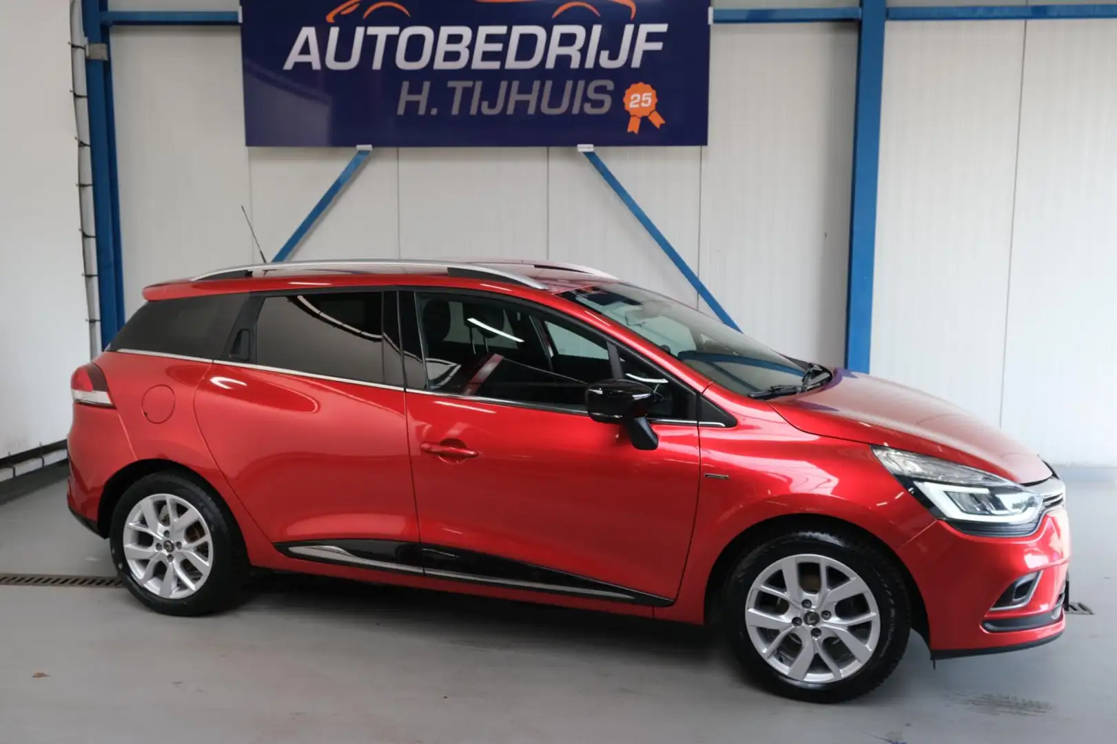 Renault Clio Estate 0.9 TCe Limited - Airco, Cruise, Navi, PDC. Rot - 2