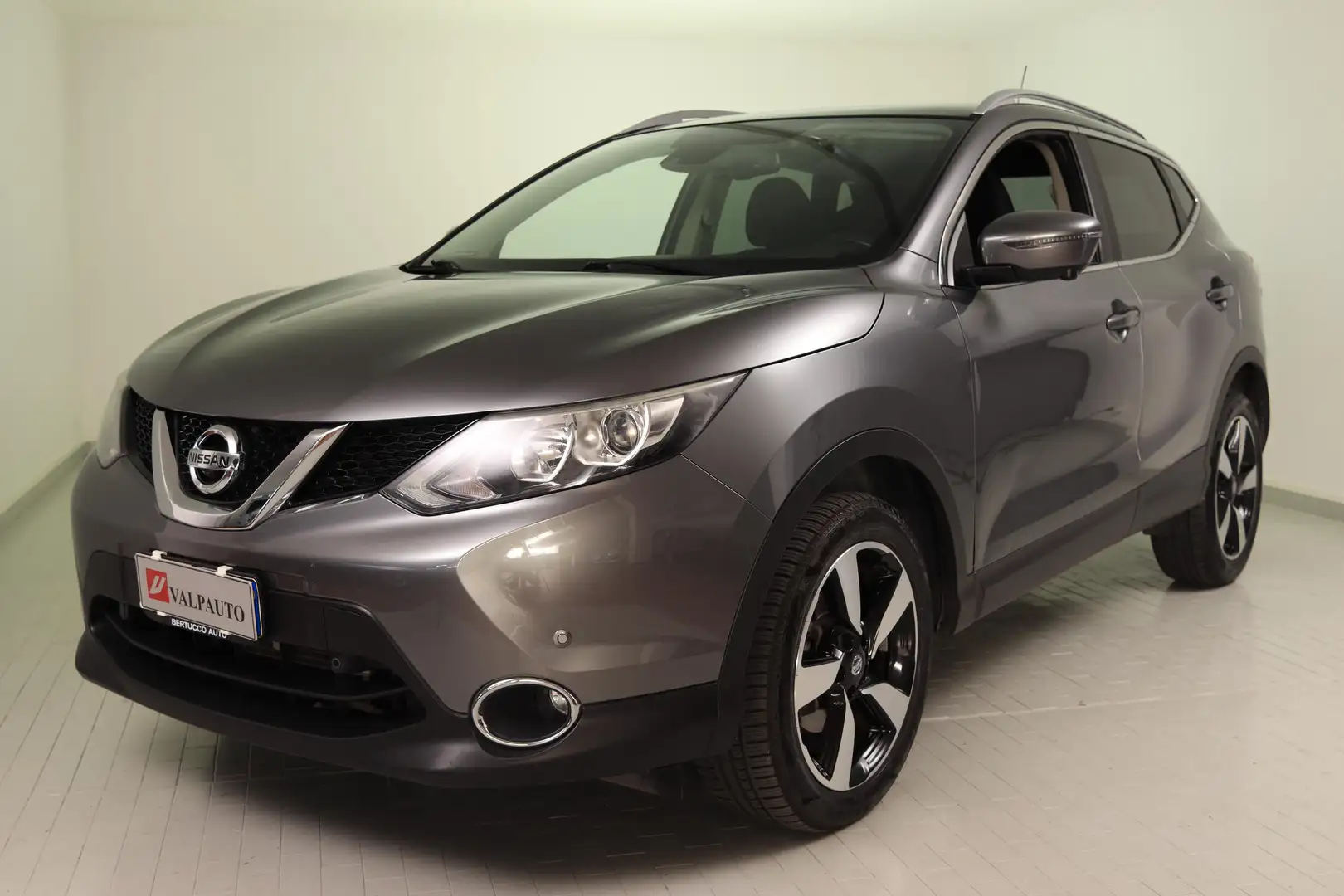 Nissan Qashqai 1.6 dci N-Connecta EURO6 130cv xtronic Vert - 1