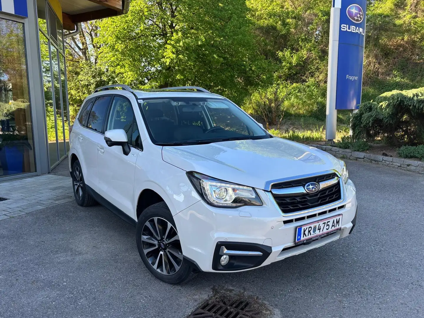Subaru Forester Premium AWD Weiß - 1