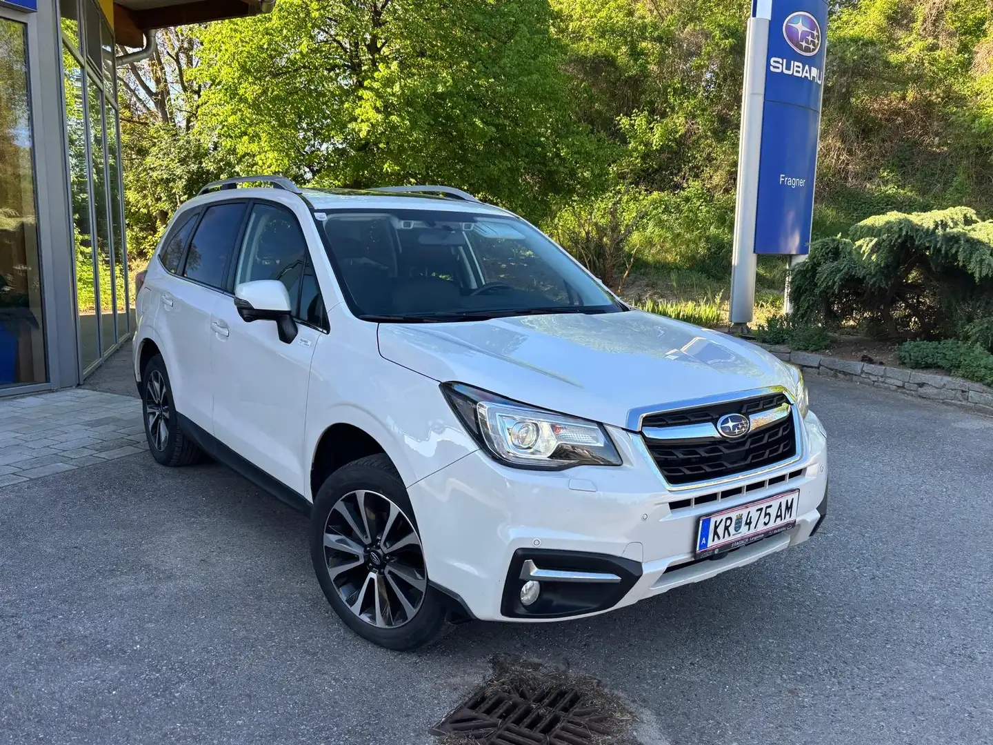 Subaru Forester Premium AWD Weiß - 2