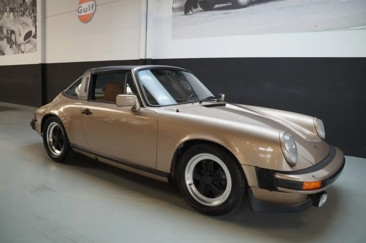 Porsche 911 Targa 3.0 Super Carrera Beautiful Driver (1982), foto 5