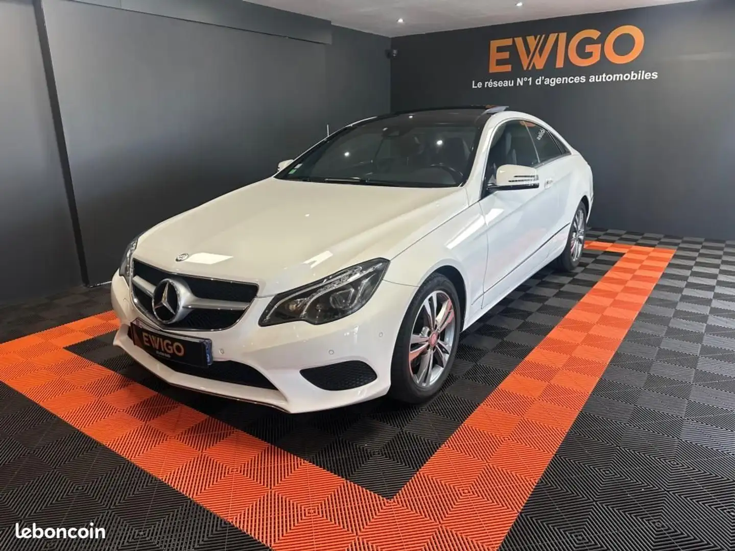 Mercedes-Benz E 350 Mercedes COUPE 3.0 350 BLUETEC 260 EXECUTIVE 9G-TRONIC BVA Blanc - 1
