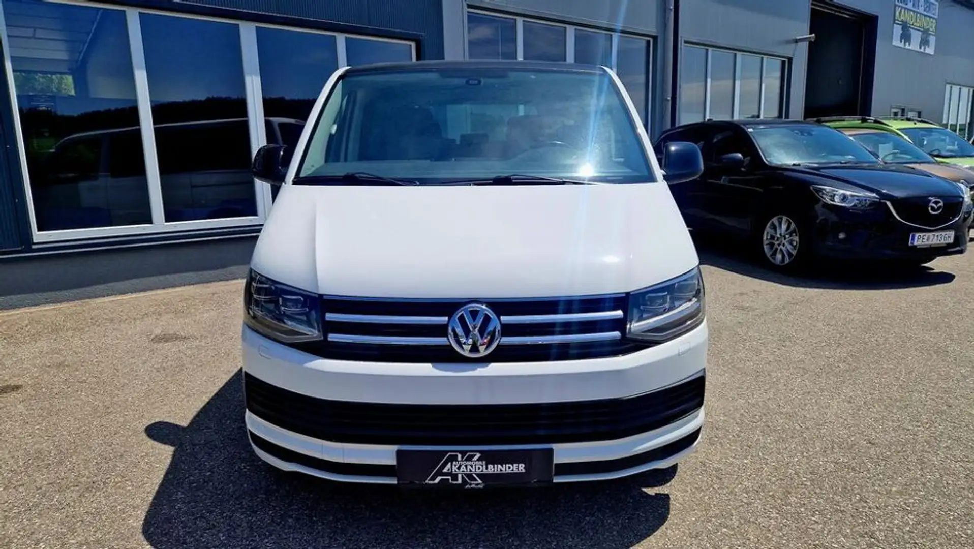 Volkswagen T5 Multivan 2,0 TDI 4motion Weiß - 2