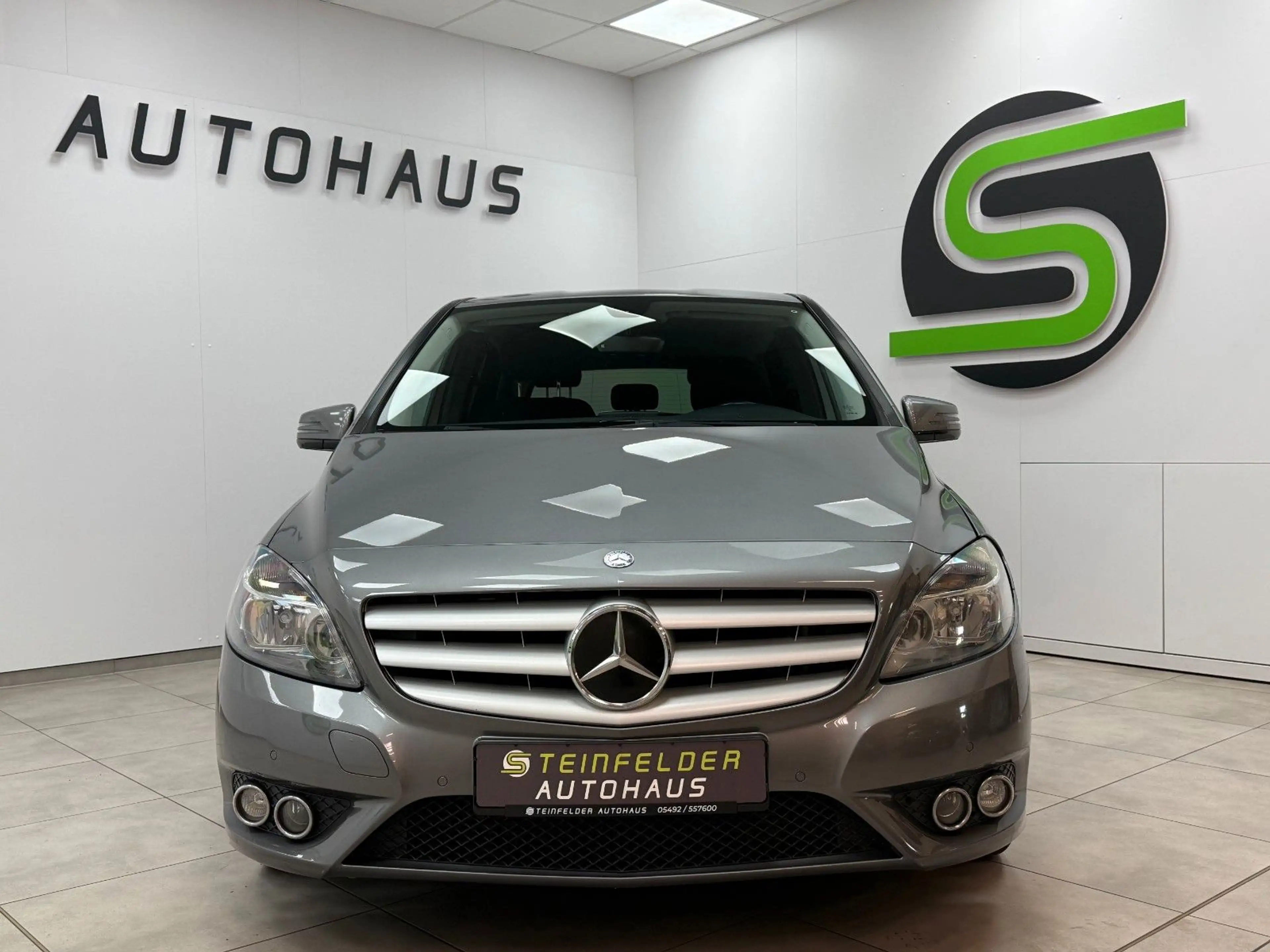 Mercedes-Benz B 220 CDI / AHK / NAVI / TEMPOMAT / RKAM — photo 2