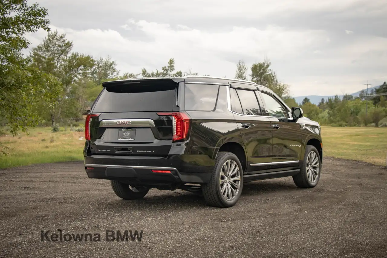 GMC Yukon снимка GMC Yukon