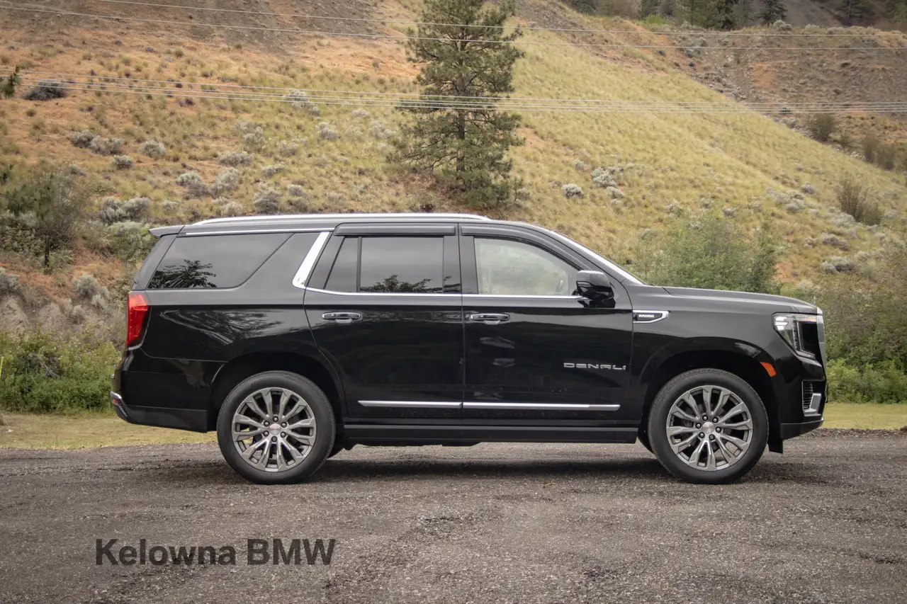 GMC Yukon снимка GMC Yukon