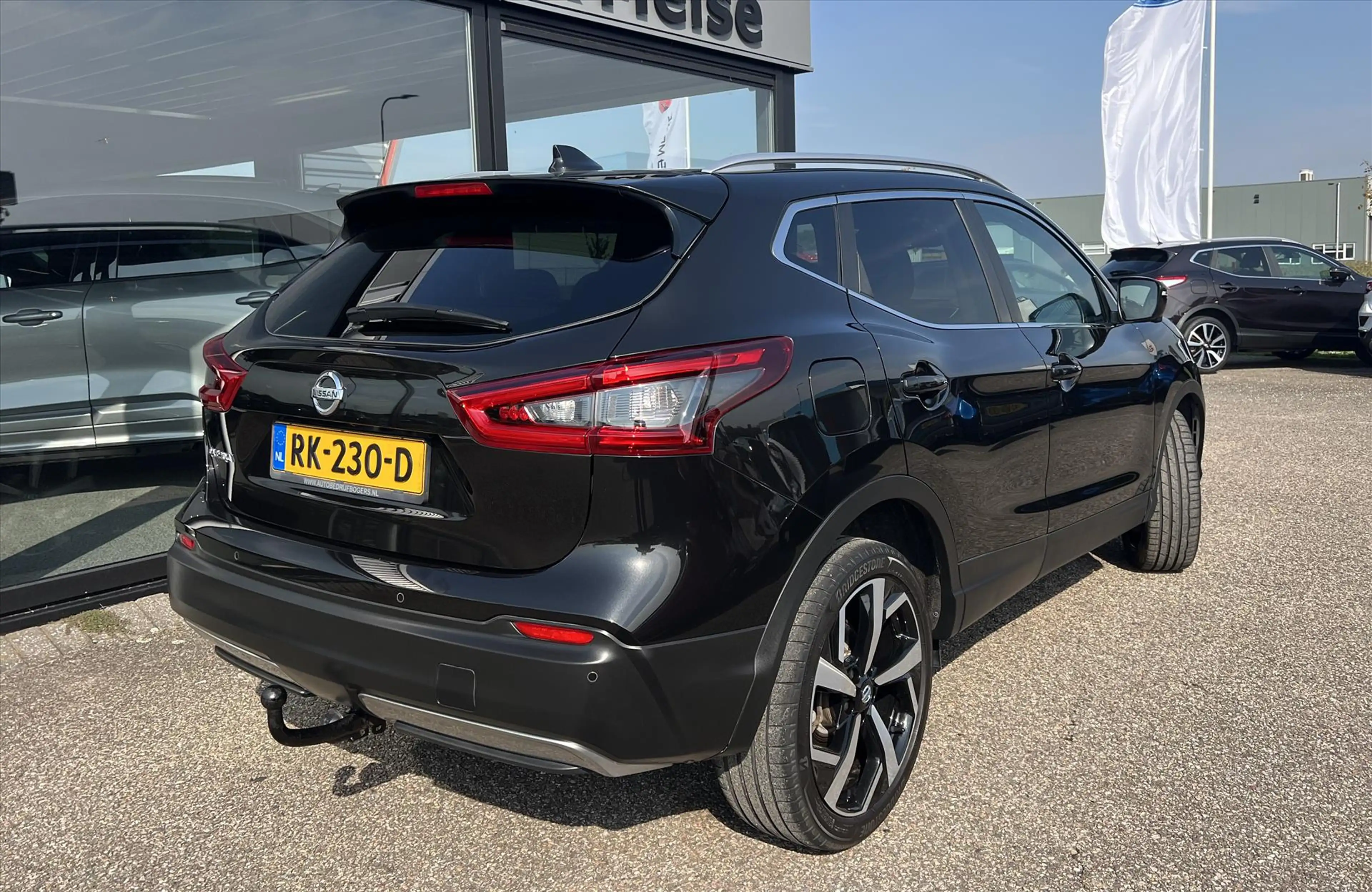 Nissan Qashqai 1.2 115pk DIG-T XTRONIC AUTOMAAT Tekna , trekhaak — photo 6
