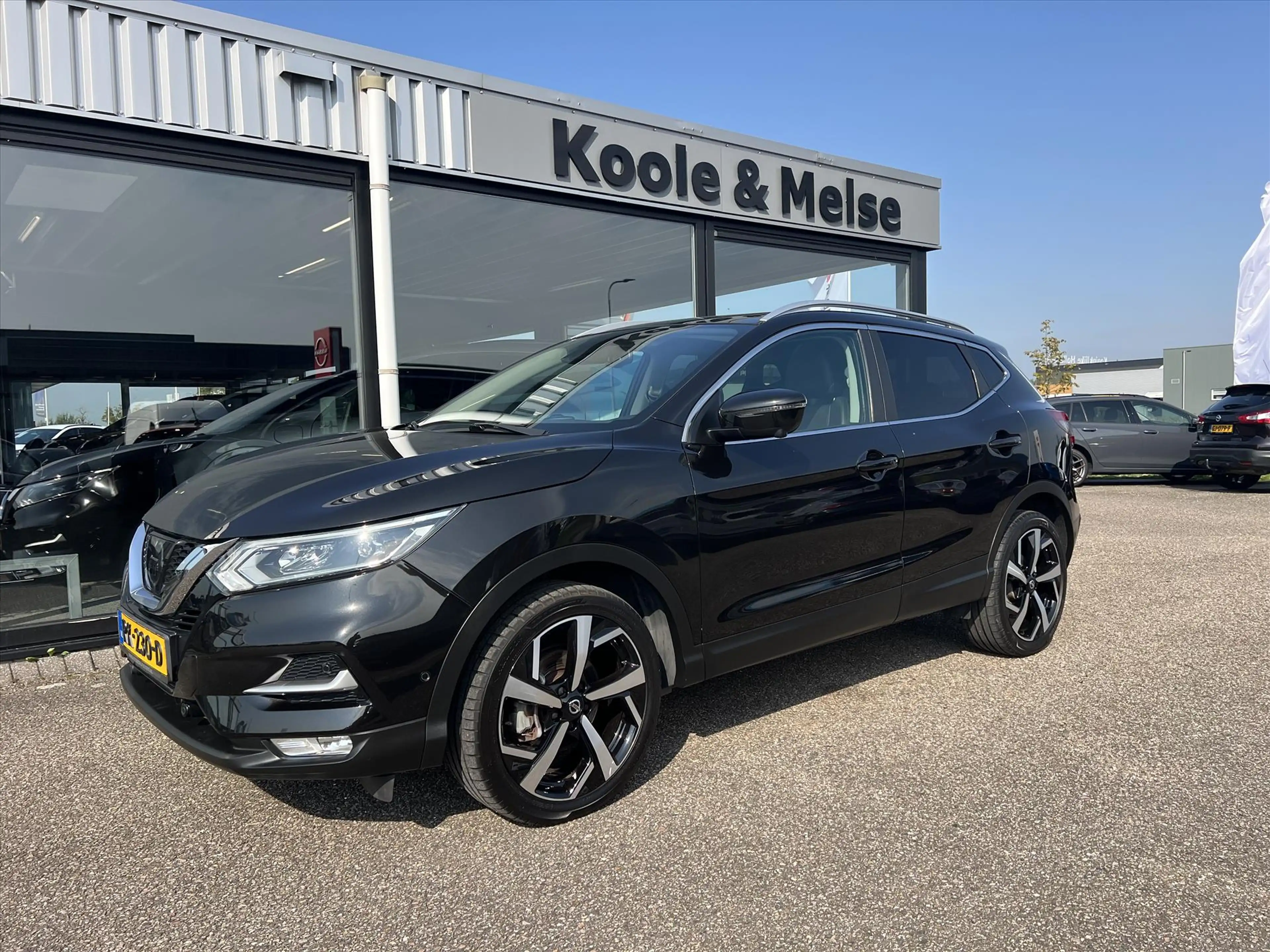 Nissan Qashqai 1.2 115pk DIG-T XTRONIC AUTOMAAT Tekna , trekhaak — photo 8