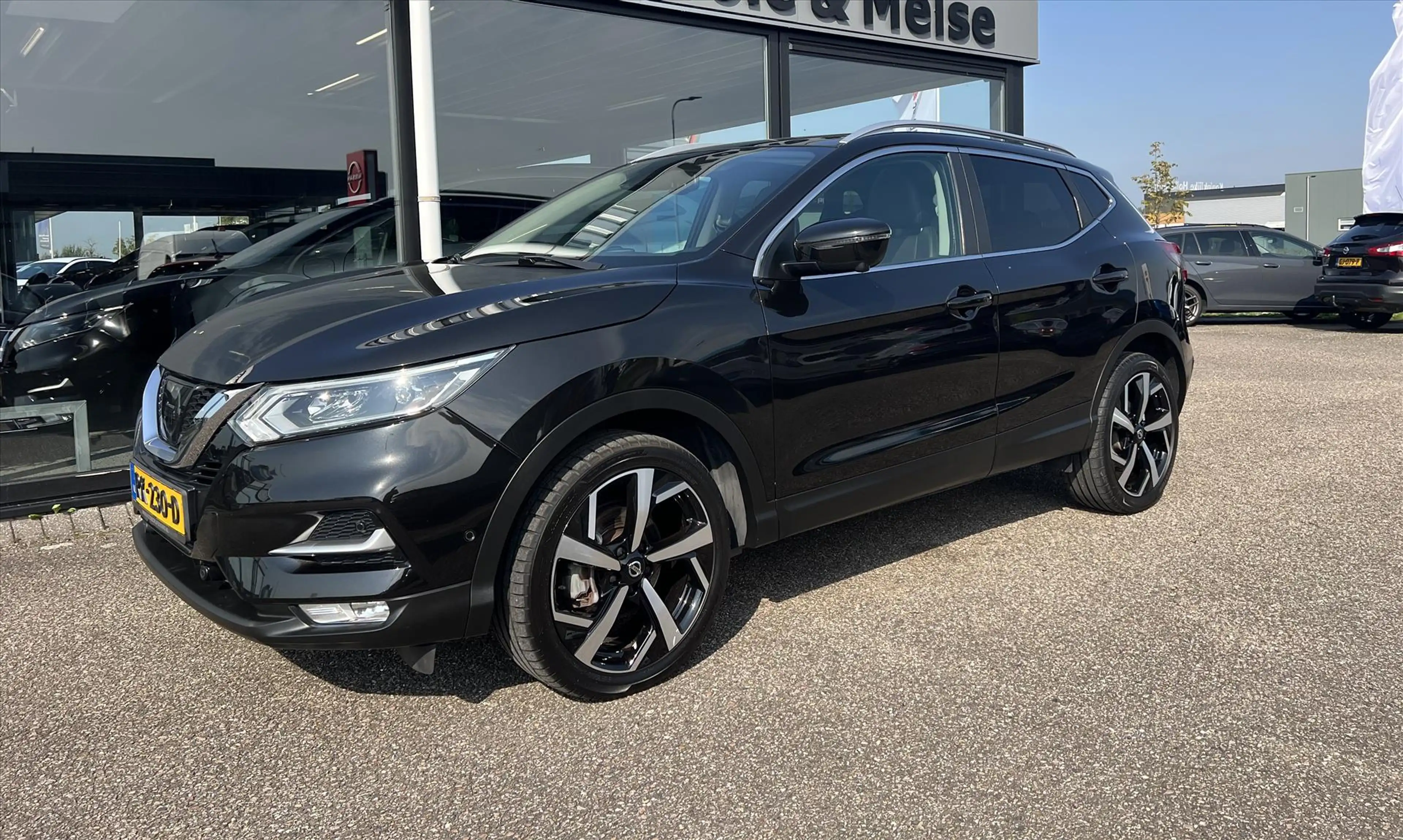 Nissan Qashqai 1.2 115pk DIG-T XTRONIC AUTOMAAT Tekna , trekhaak — photo 9