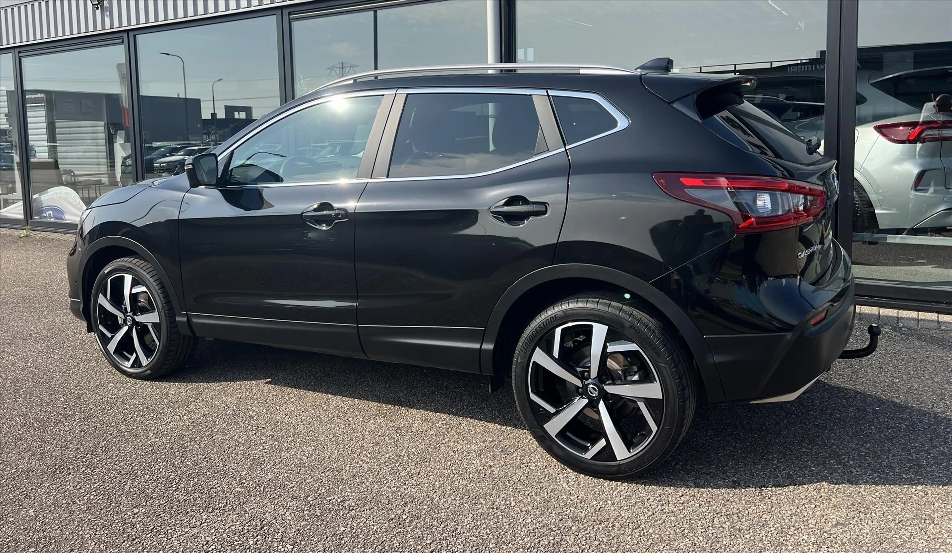 Nissan Qashqai 1.2 115pk DIG-T XTRONIC AUTOMAAT Tekna , trekhaak — photo 11