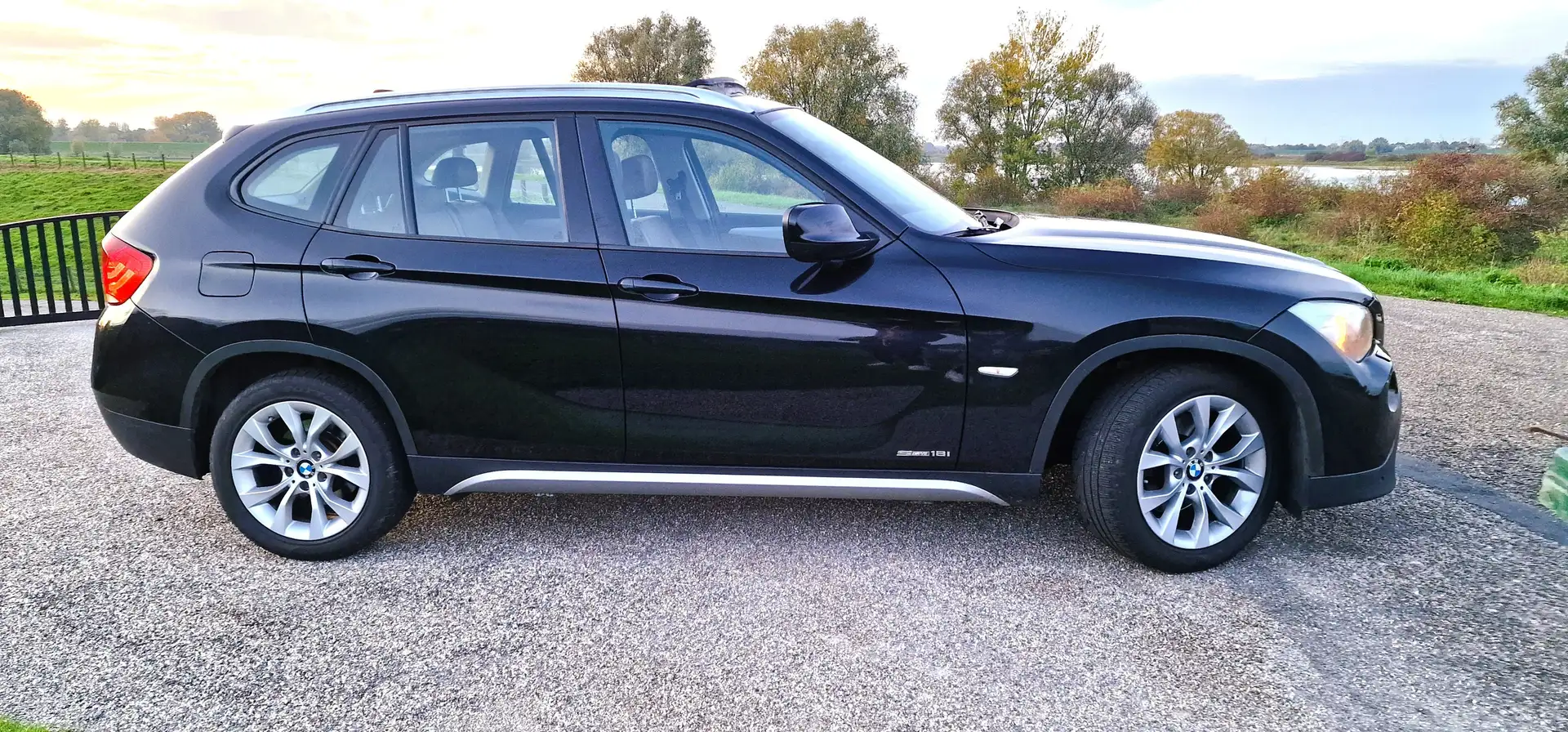 BMW X1 BMW X1 Sdrive 18I 2011 Nw koppe/Ketti/Apk/Pano/Vol Zwart - 2