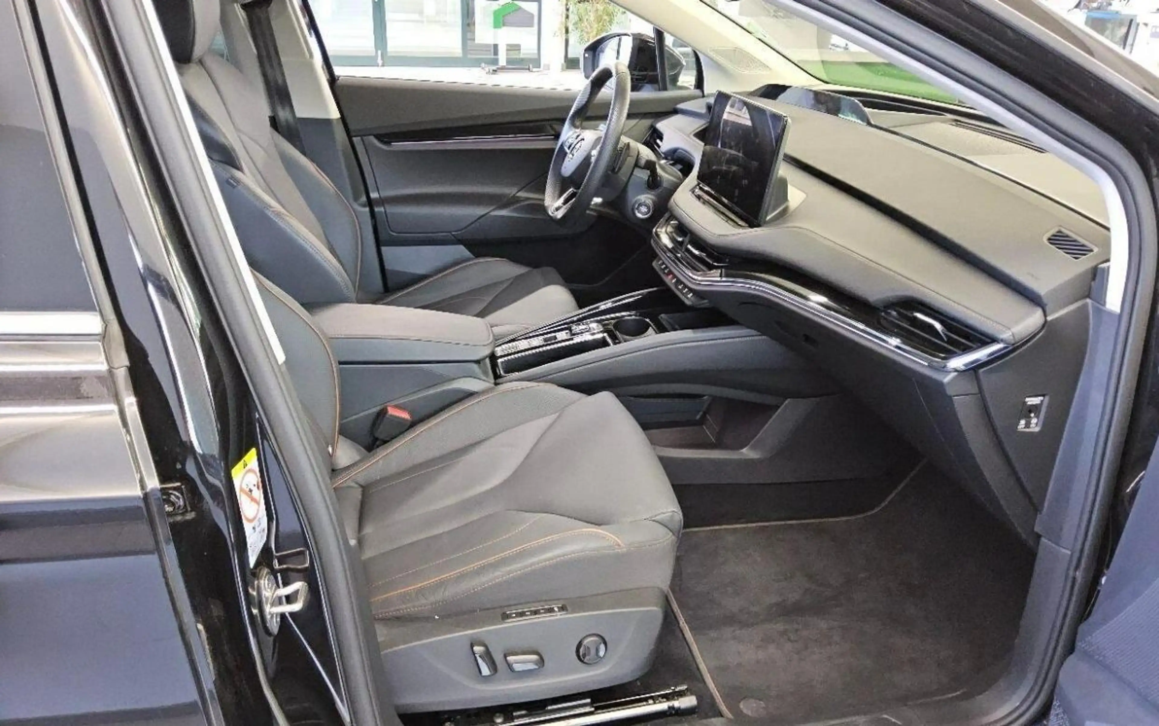 Skoda Enyaq iV 80 Suite // Trekhaak | 360 camera | Leder | War — photo 3