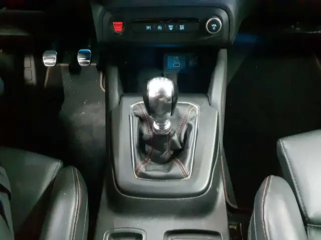 Ford Focus view 10