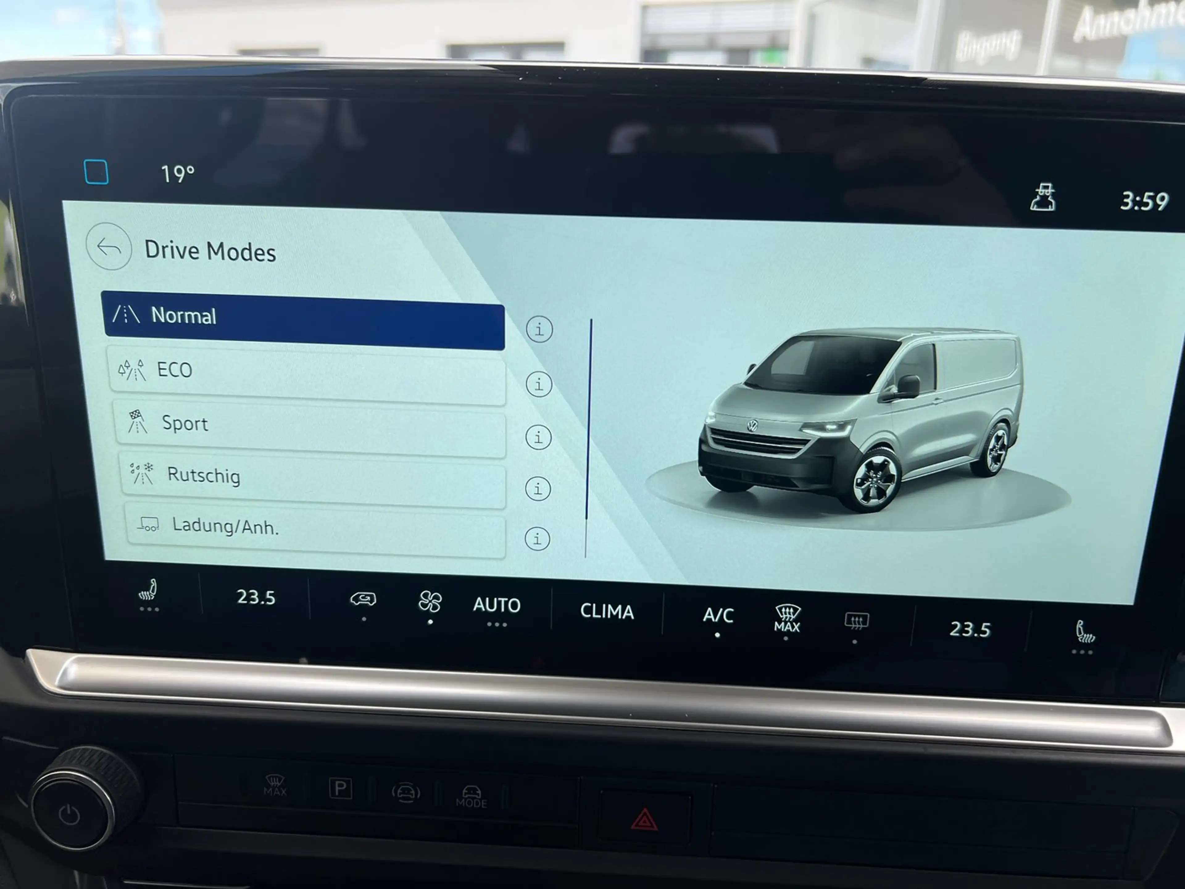 Volkswagen T7 Caravelle VW T7 Caravelle Style TDI — photo 14