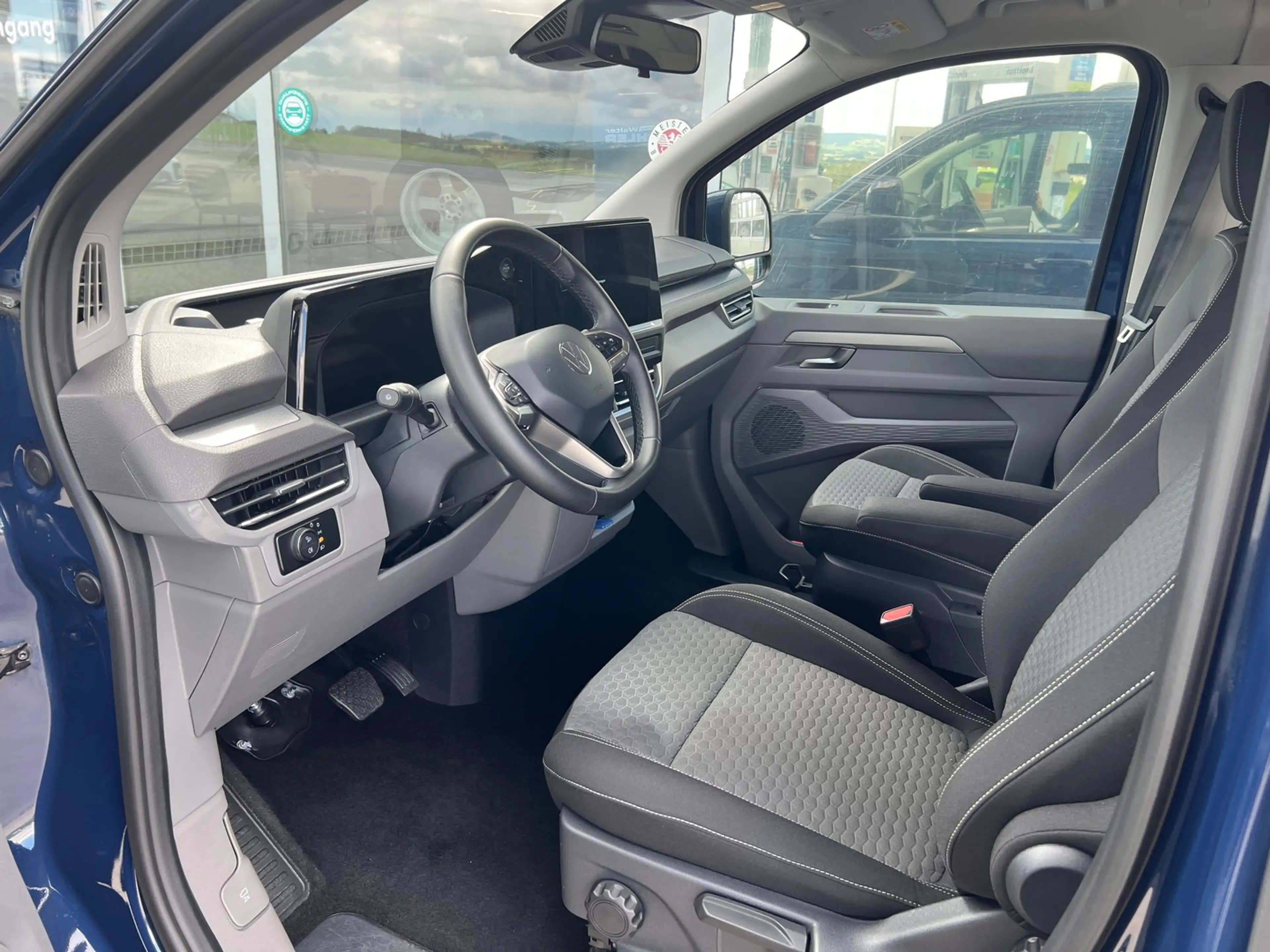 Volkswagen T7 Caravelle VW T7 Caravelle Style TDI — photo 10