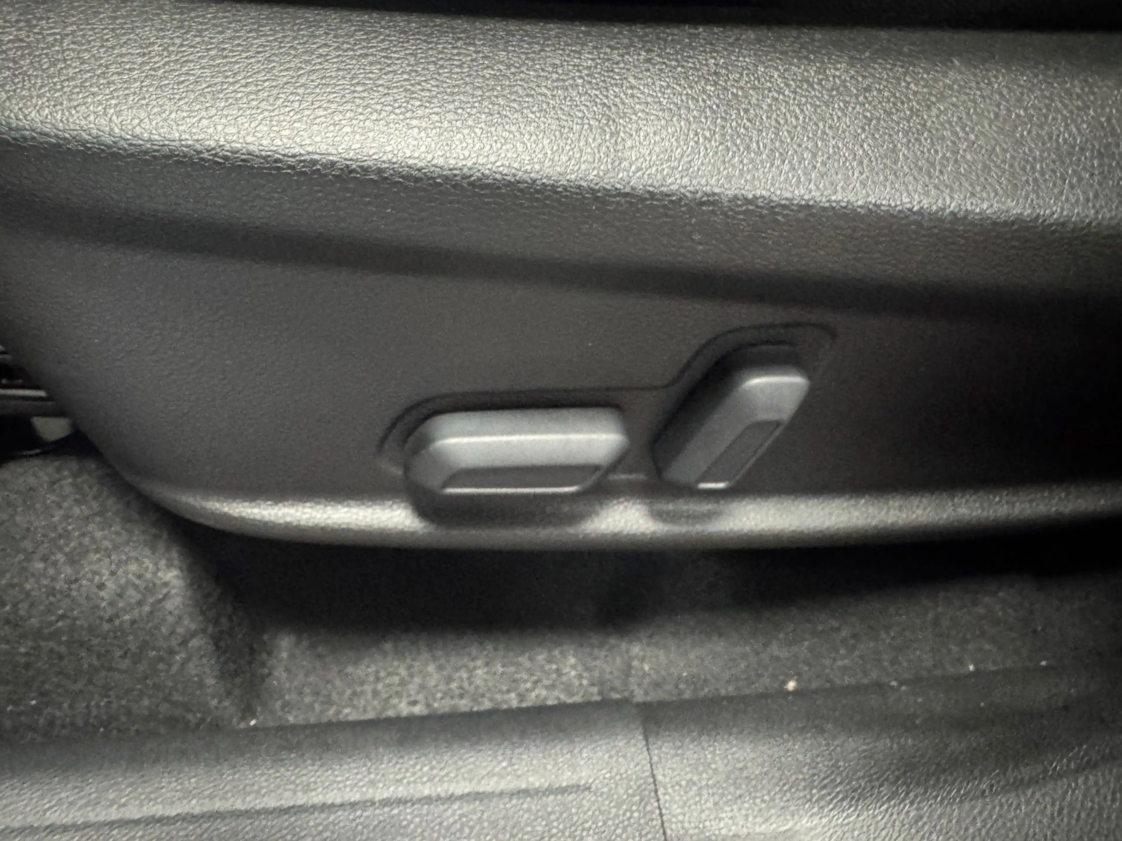Maxus T60 MAX  158 kW 2.0 TDCi 4WD Luxury Leder AHK — photo 11