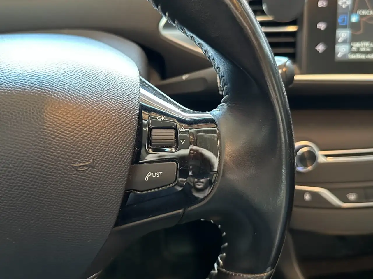 Peugeot 308 308 — photo 18