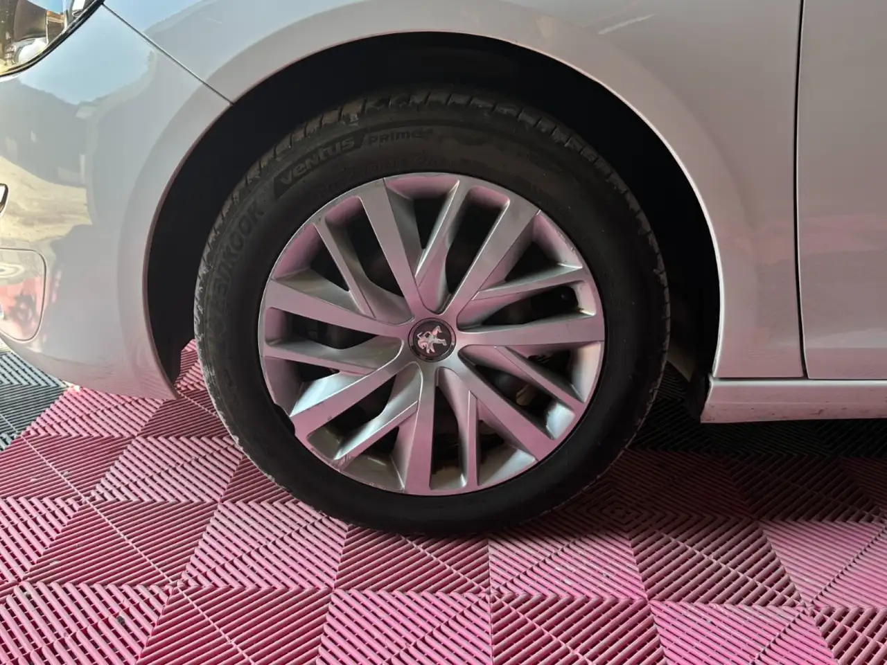 Peugeot 308 308 — photo 32