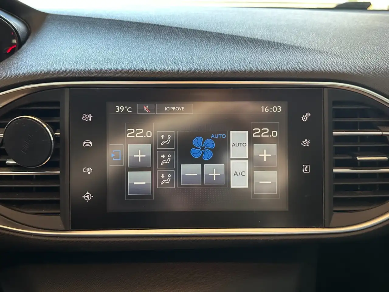 Peugeot 308 308 — photo 21