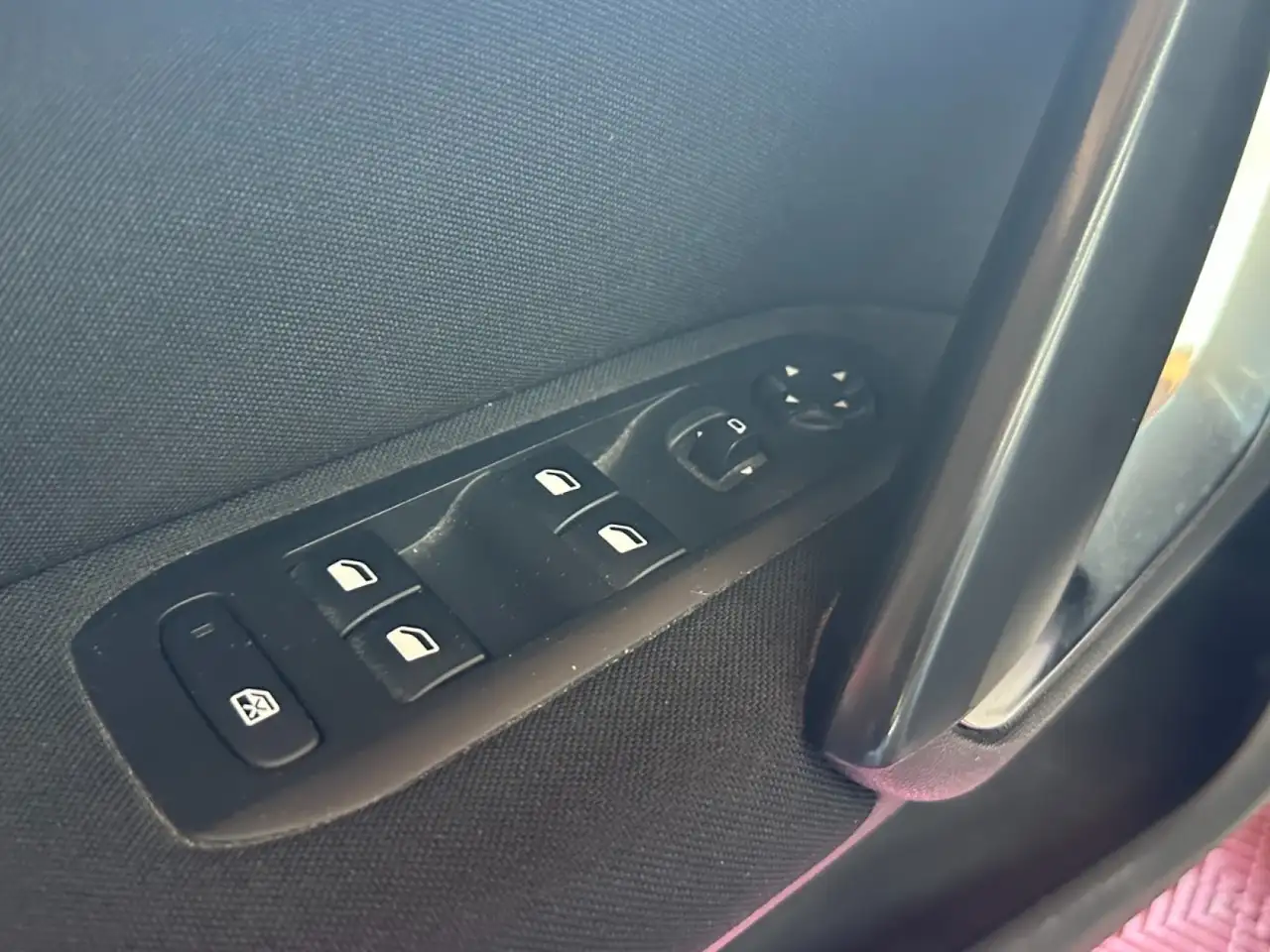 Peugeot 308 308 — photo 27