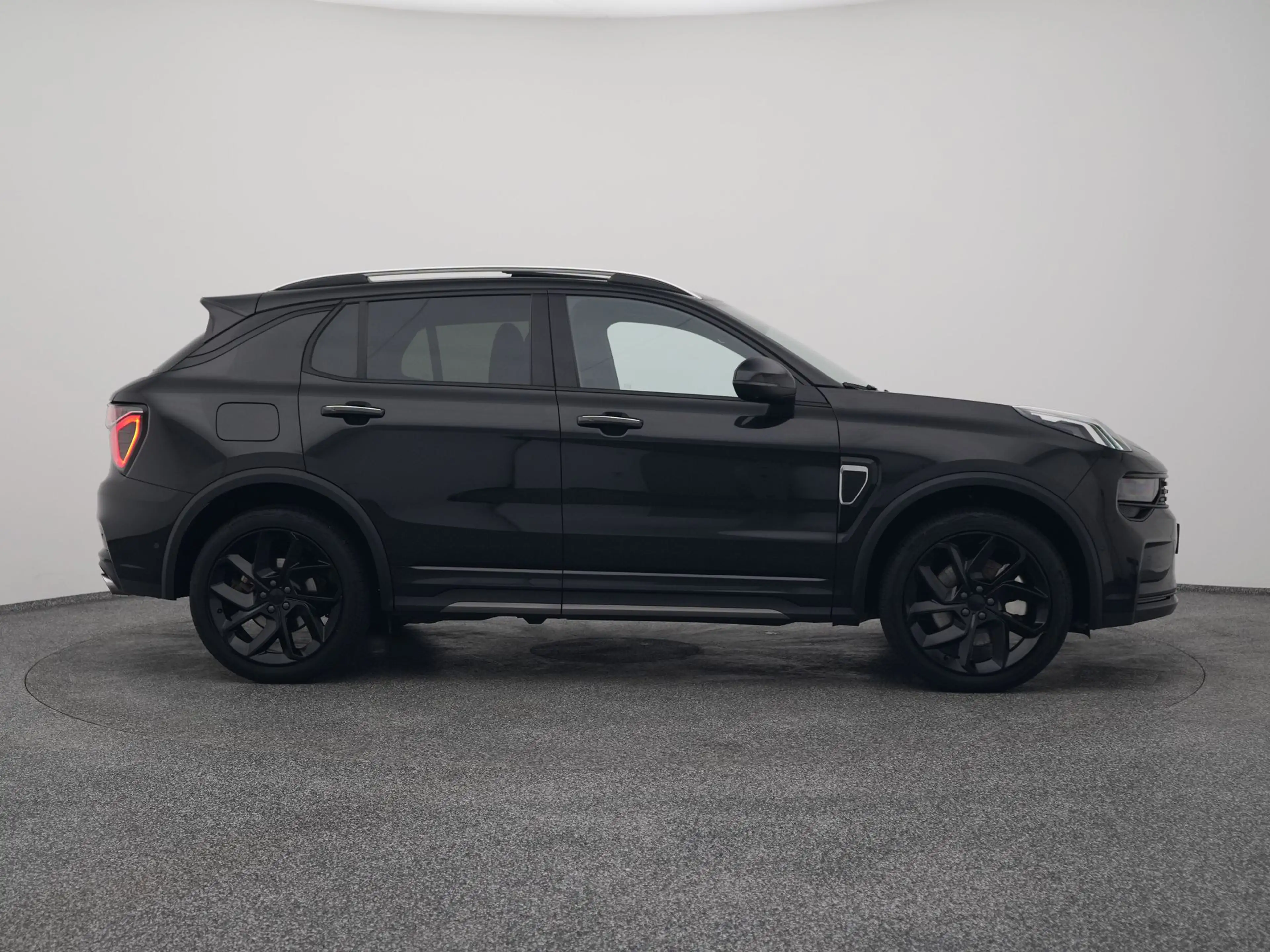 Lynk & Co 01 1.5 Plug-in Hybrid | 360° | BLACK | ZWARTE HEMEL | — photo 14