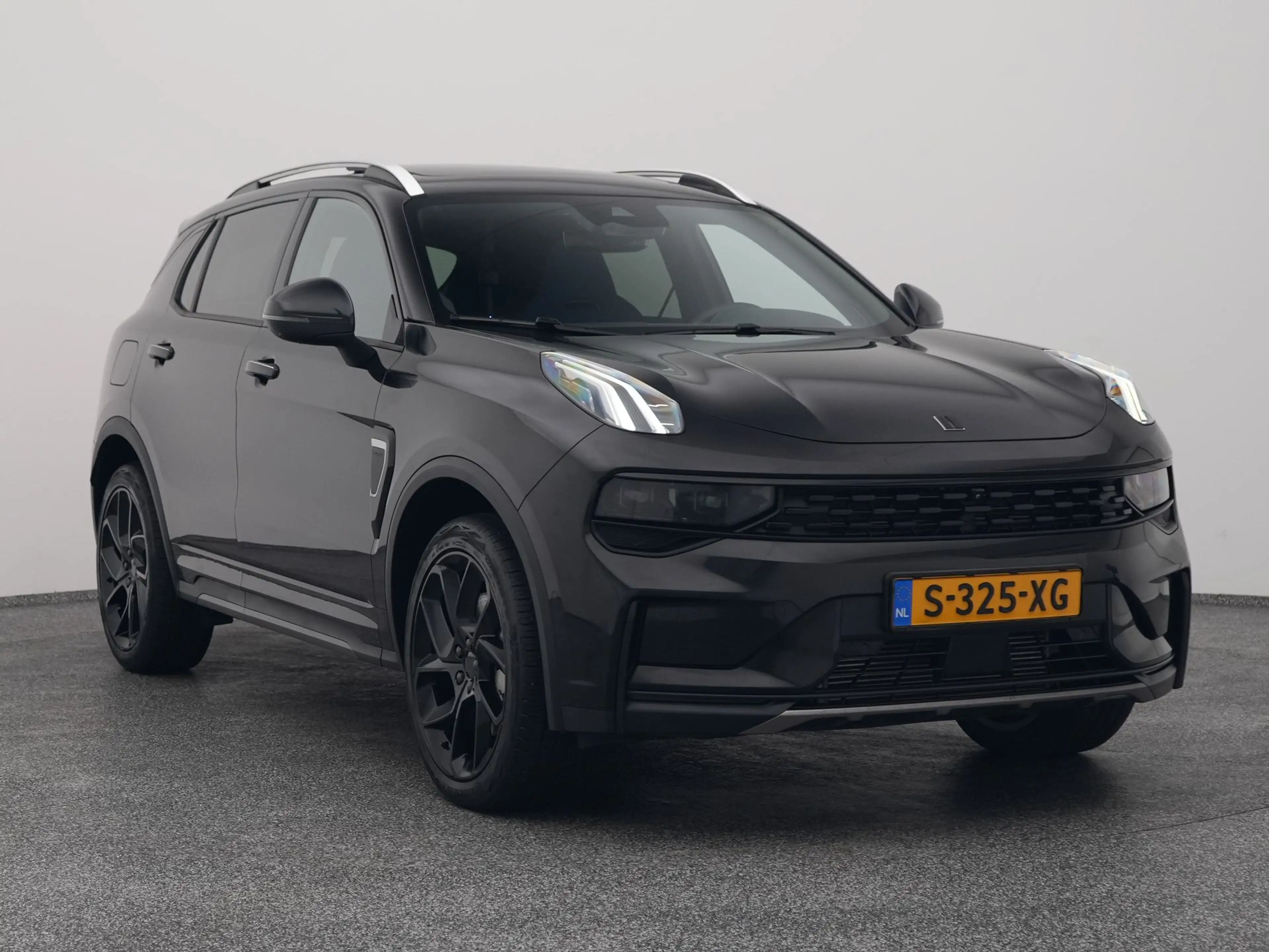 Lynk & Co 01 1.5 Plug-in Hybrid | 360° | BLACK | ZWARTE HEMEL | — photo 2