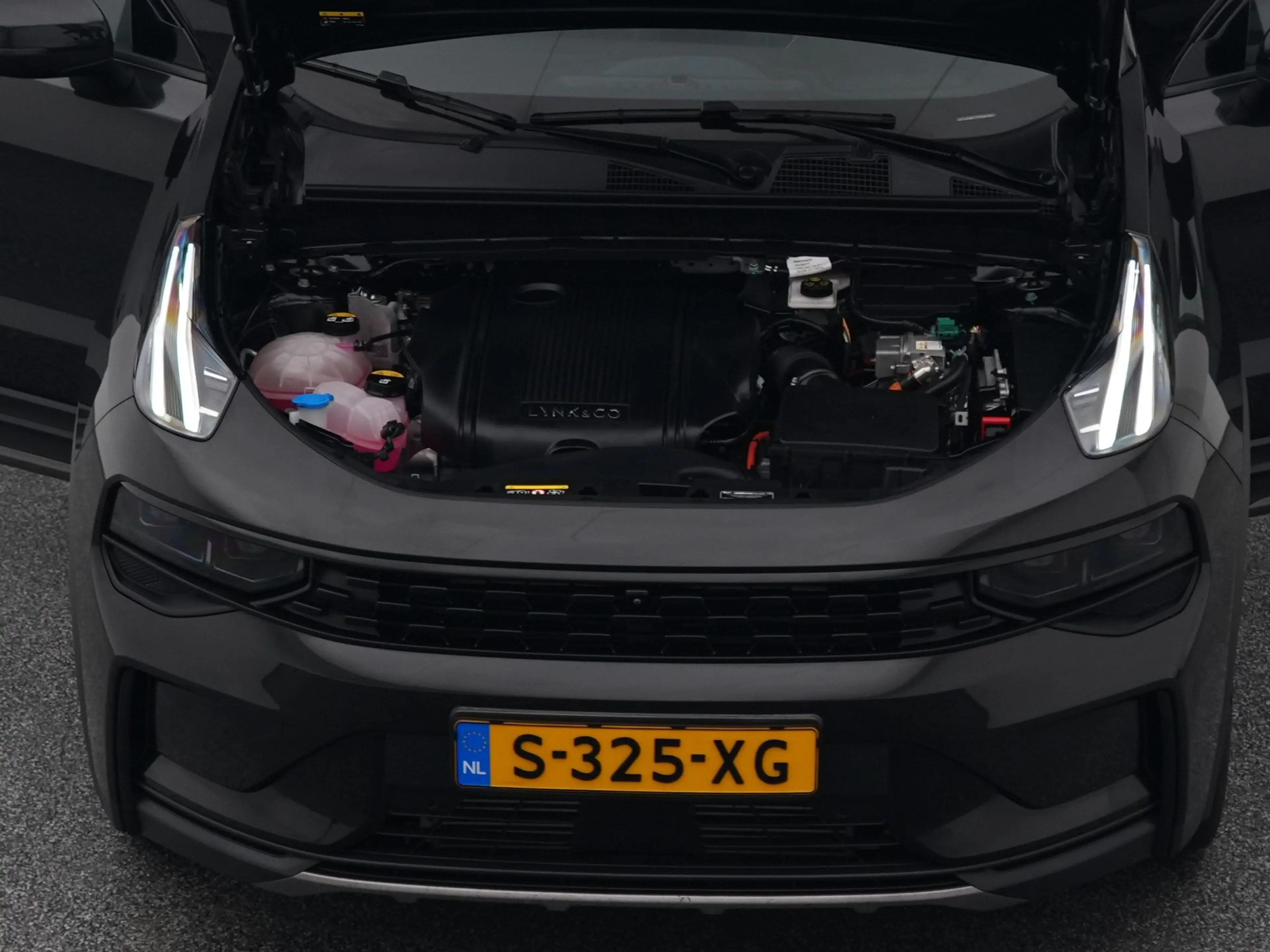 Lynk & Co 01 1.5 Plug-in Hybrid | 360° | BLACK | ZWARTE HEMEL | — photo 31