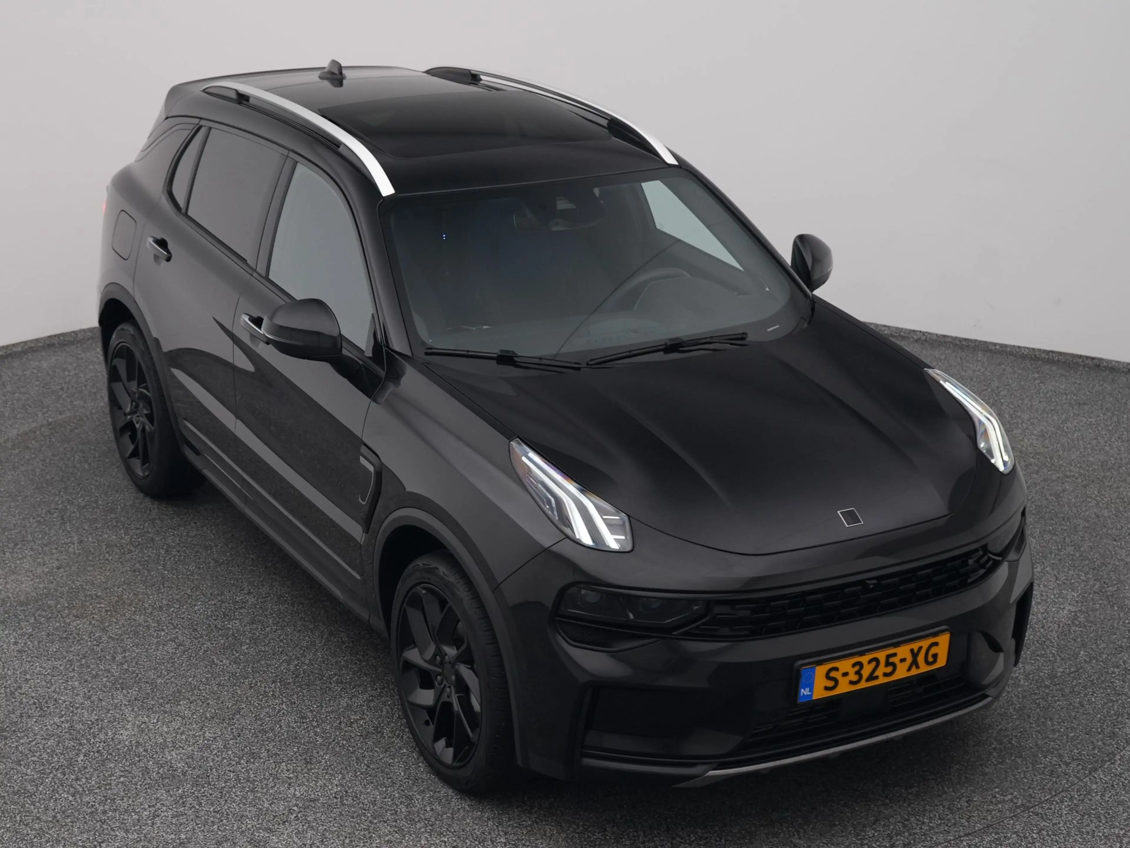 Lynk & Co 01 1.5 Plug-in Hybrid | 360° | BLACK | ZWARTE HEMEL | — photo 24
