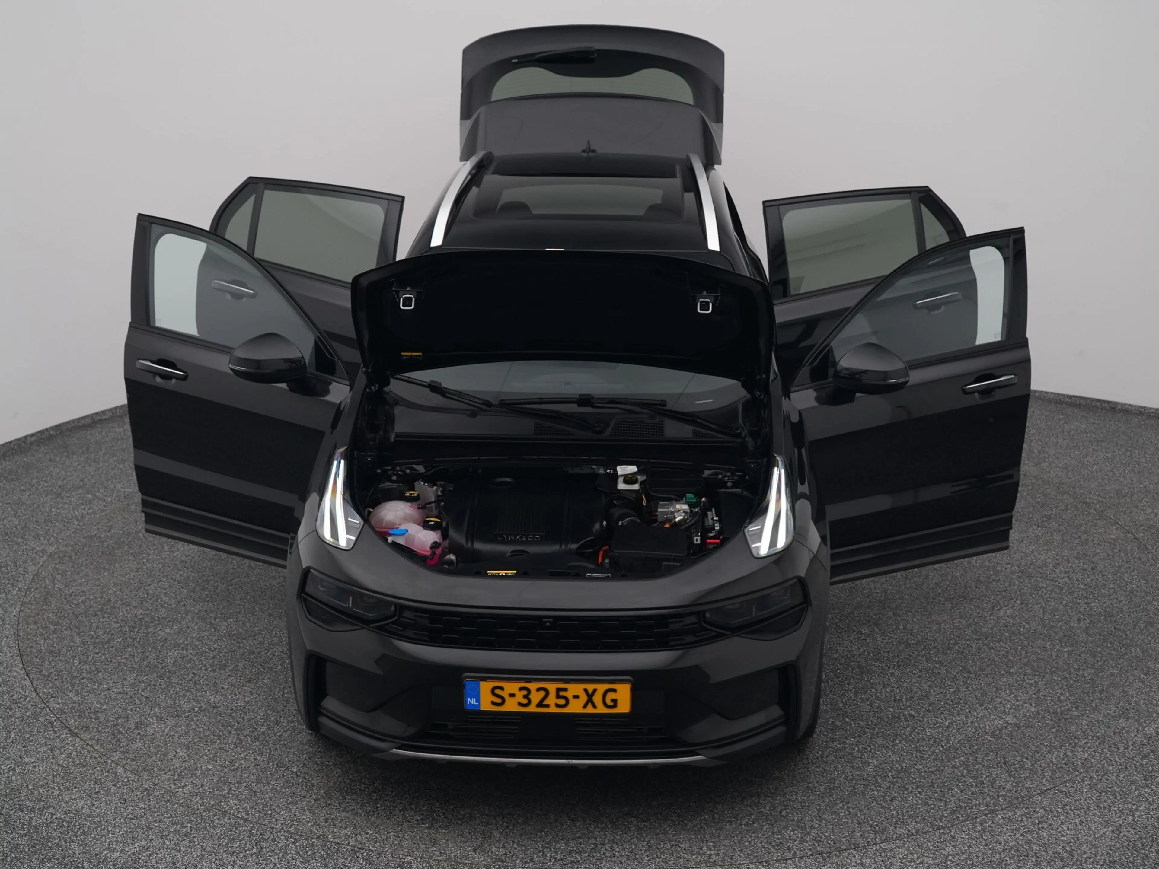 Lynk & Co 01 1.5 Plug-in Hybrid | 360° | BLACK | ZWARTE HEMEL | — photo 27