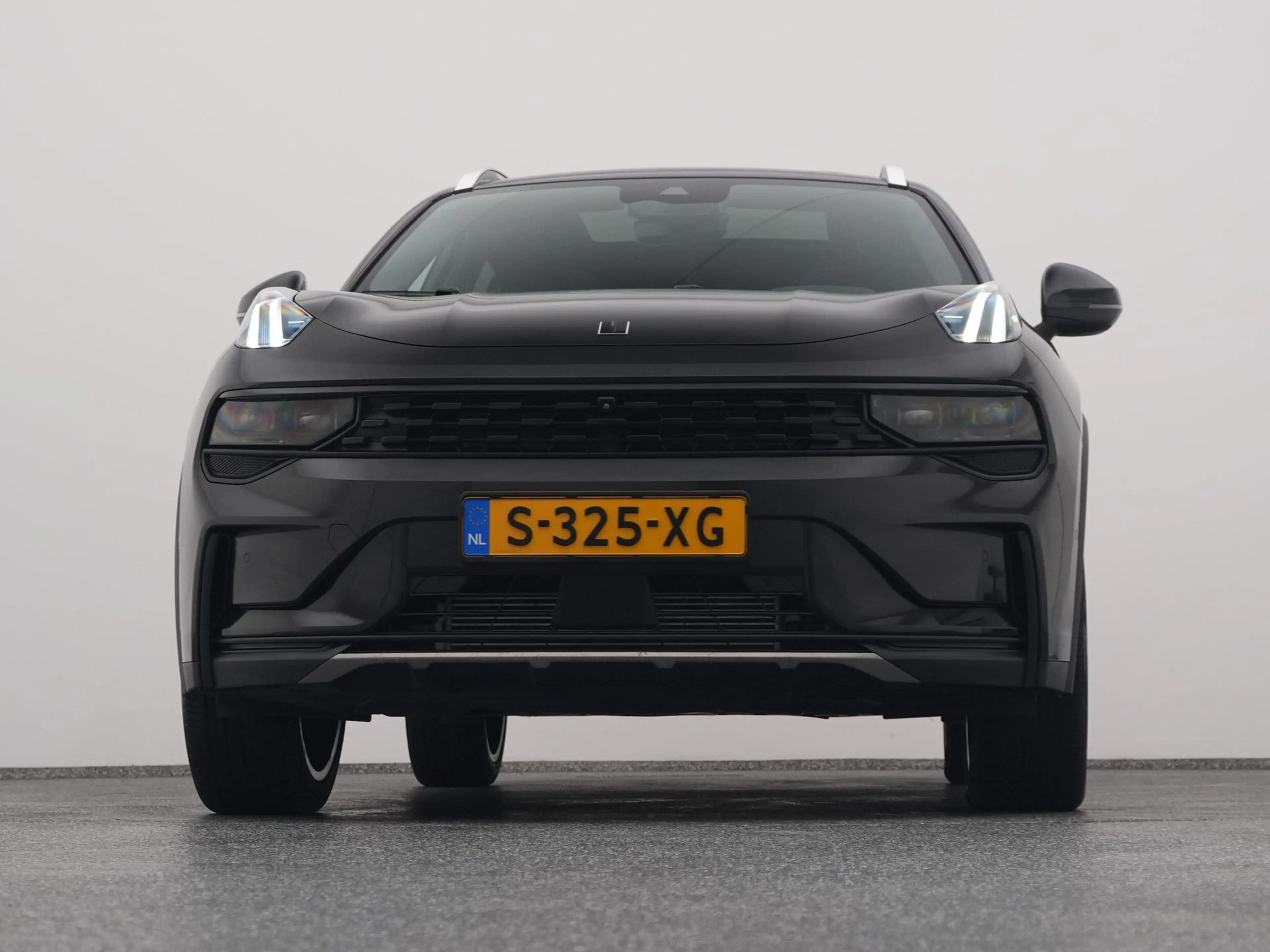 Lynk & Co 01 1.5 Plug-in Hybrid | 360° | BLACK | ZWARTE HEMEL | — photo 35