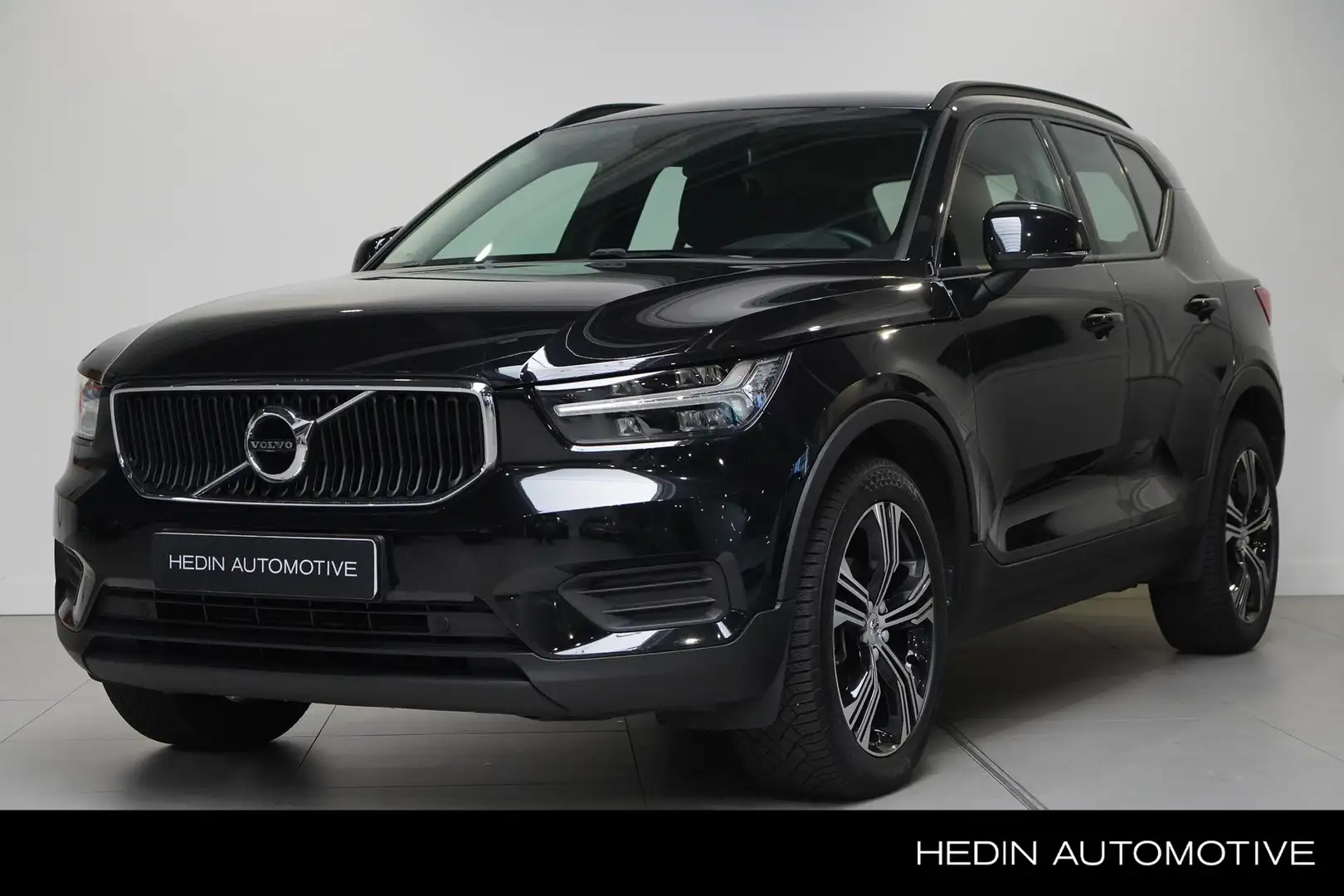Volvo XC40 T2 Momentum Core 130pk Automaat| Climate Contol | Negro - 1