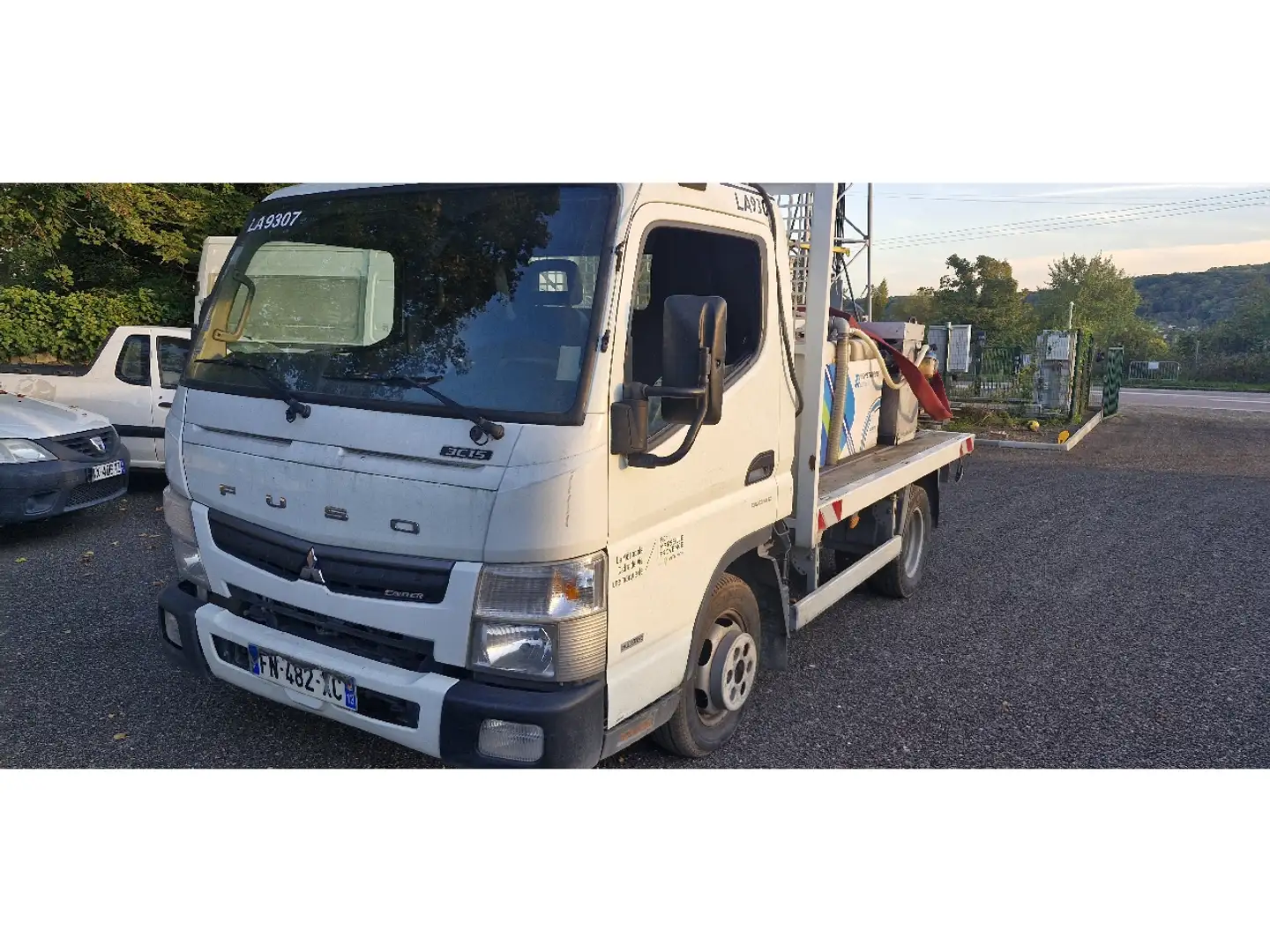 Mitsubishi Canter FUSO BIONIC boite auto - 1