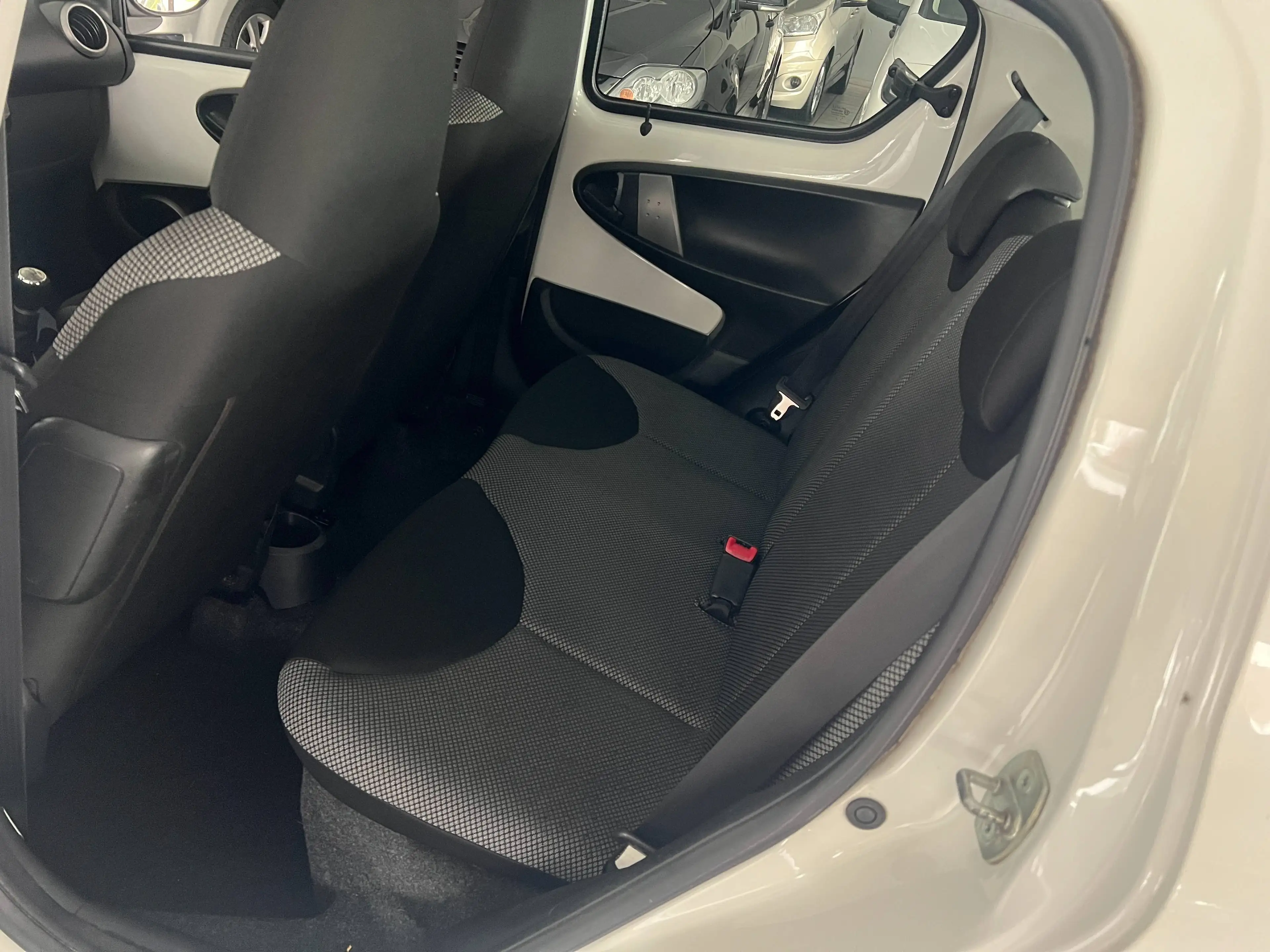 Toyota Aygo 1.0i /51000 km/5 deurs/airco/euro 5/CAR PASS/1 jaar garantie — photo 12