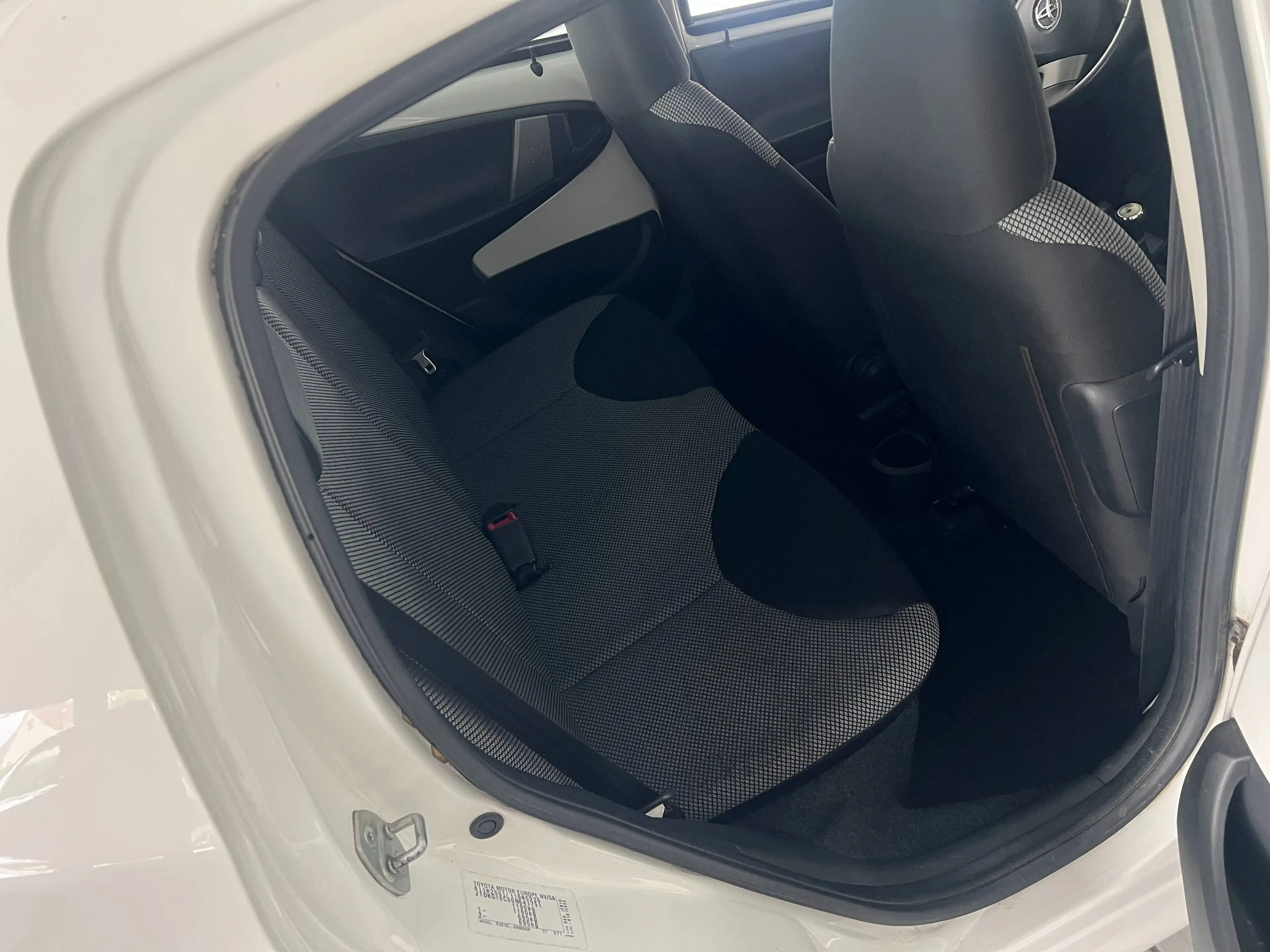 Toyota Aygo 1.0i /51000 km/5 deurs/airco/euro 5/CAR PASS/1 jaar garantie — photo 10
