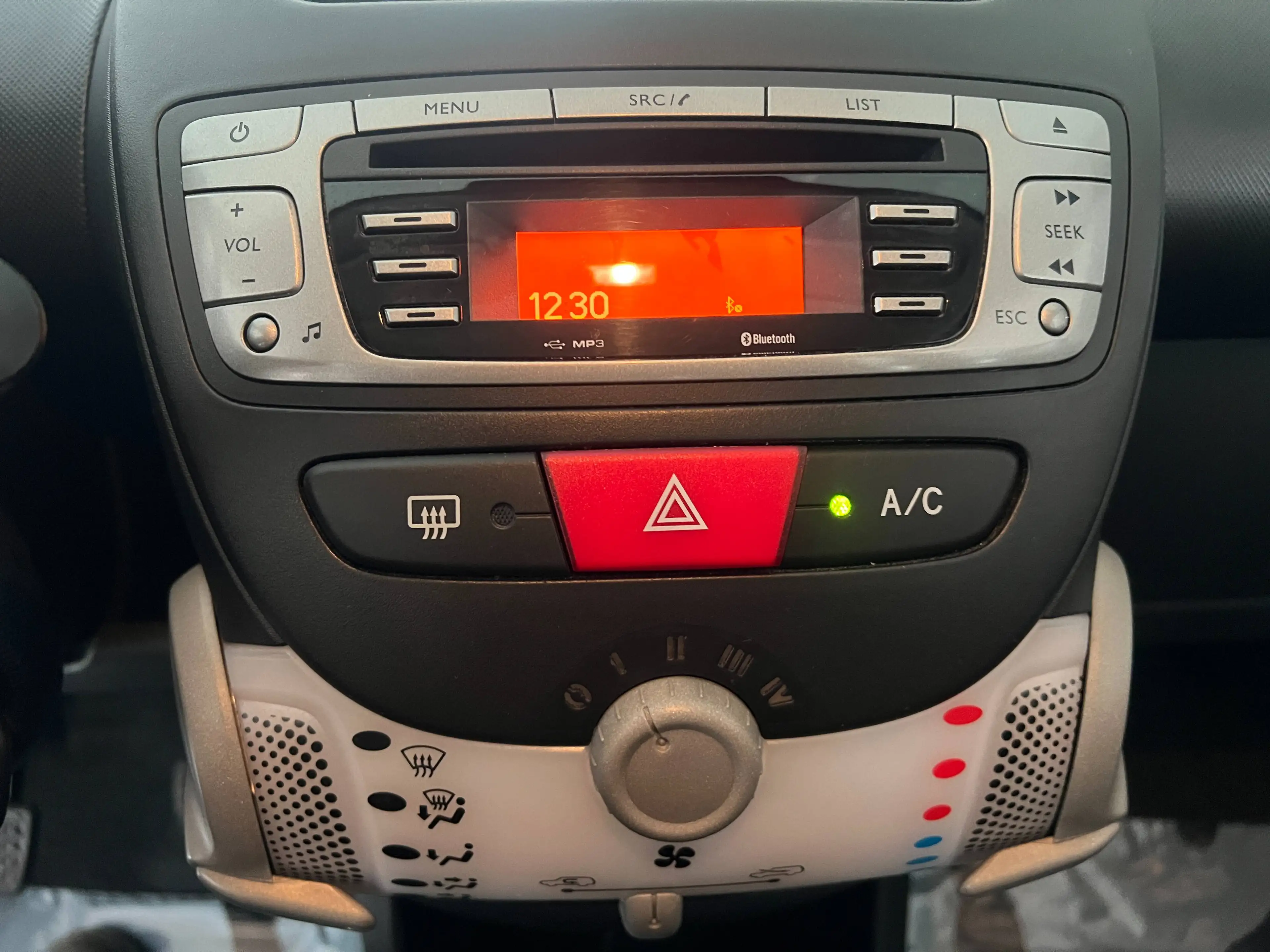 Toyota Aygo 1.0i /51000 km/5 deurs/airco/euro 5/CAR PASS/1 jaar garantie — photo 14