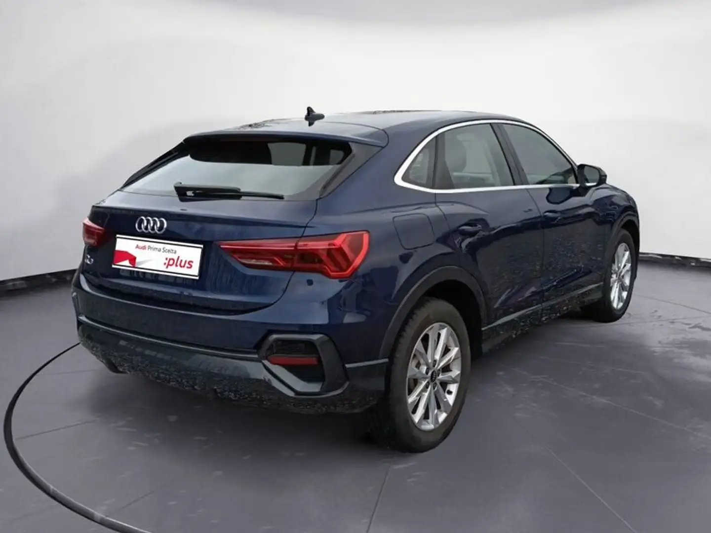 Audi Q3 2ª serie SPB Sportback 35 TDI S tronic Business P Blu/Azzurro - 2