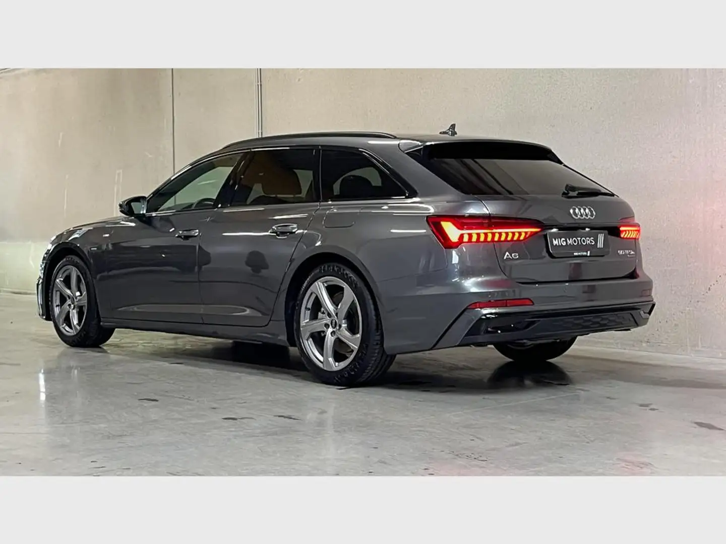 Audi A6 Avant 50 TFSI e S line / Elektr. koffer / Carplay  Grijs - 2