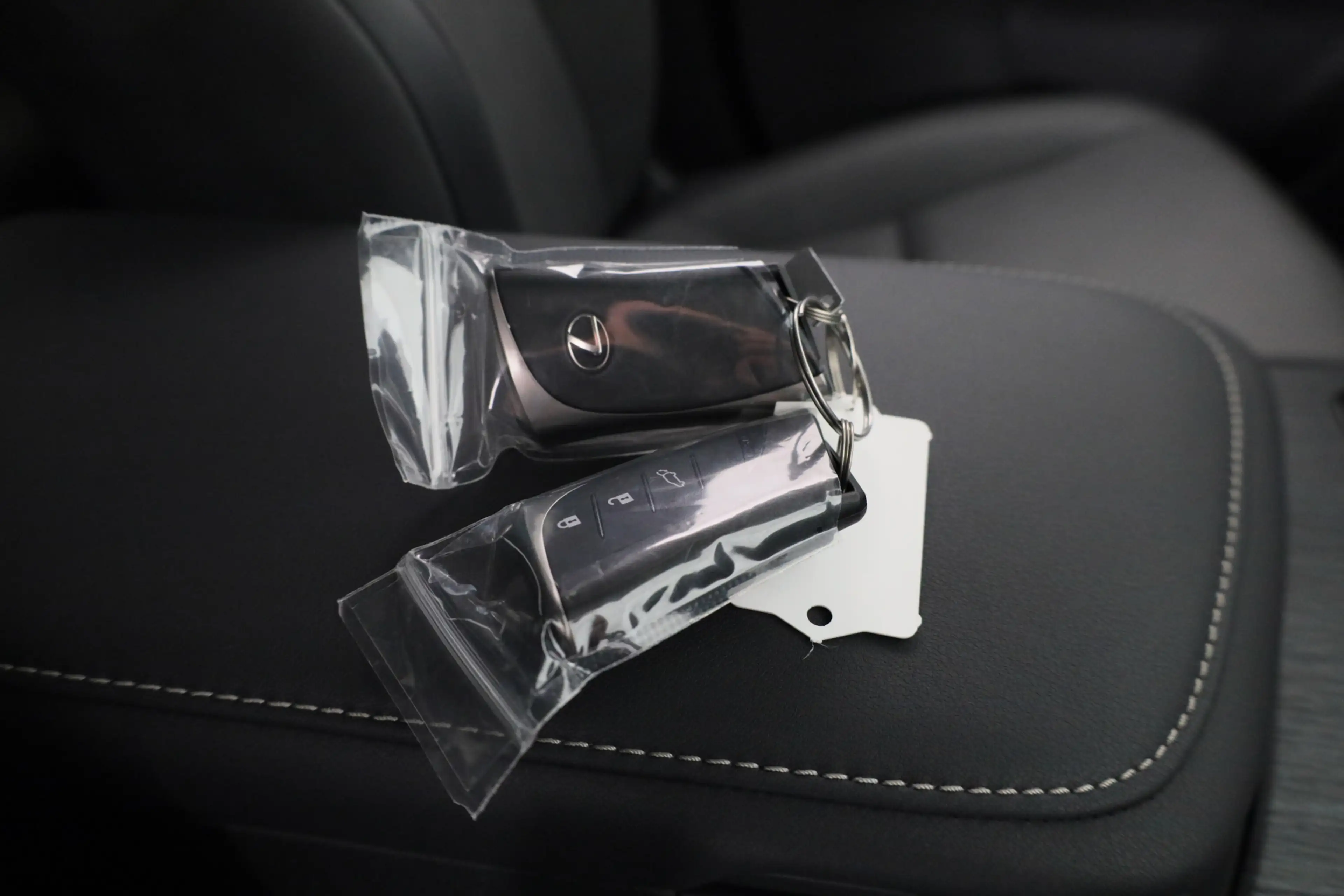 Lexus RZ 300e Luxury Line 71 kWh | Head-Up Display | 360 Ca — photo 12