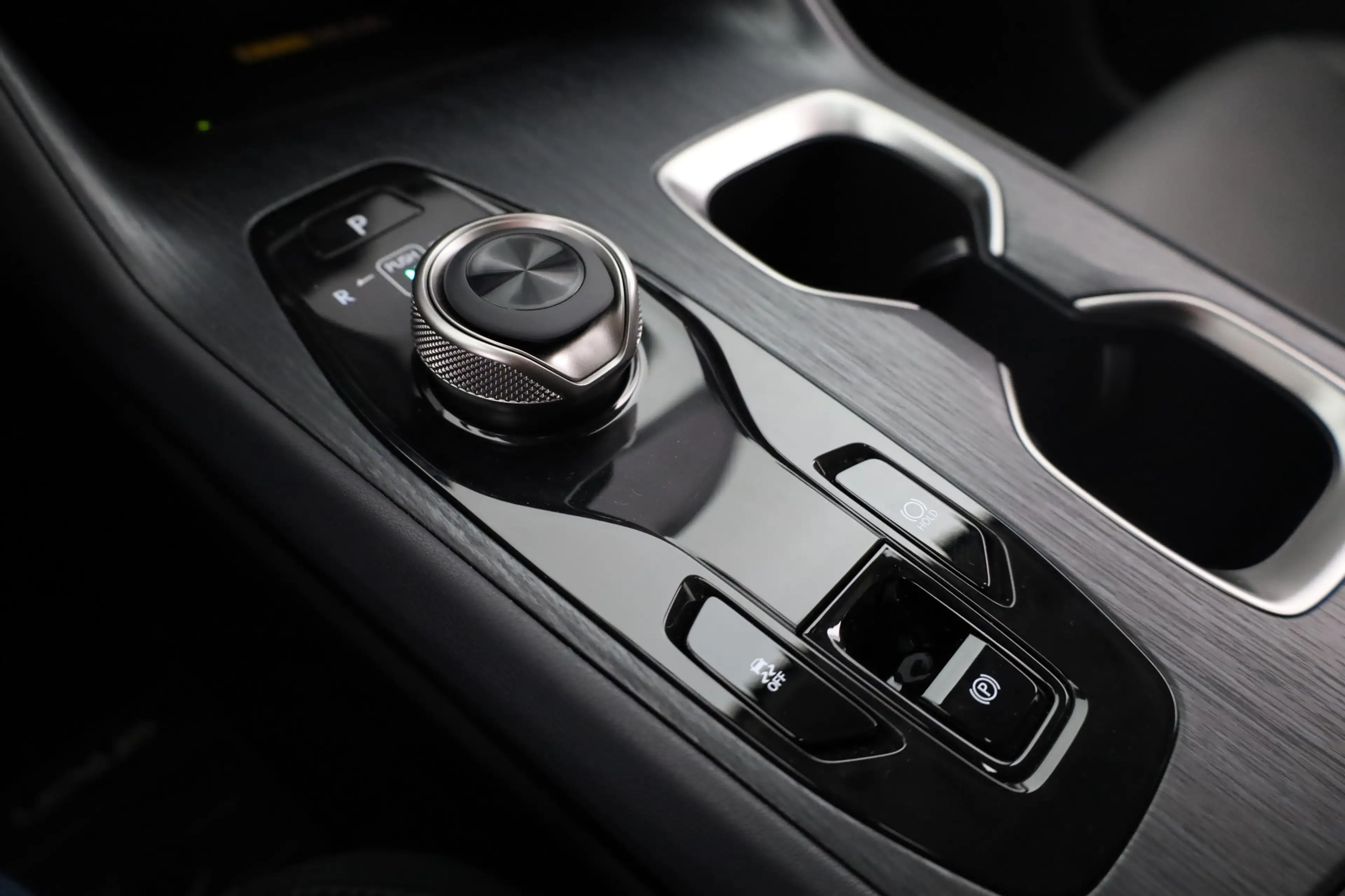 Lexus RZ 300e Luxury Line 71 kWh | Head-Up Display | 360 Ca — photo 11