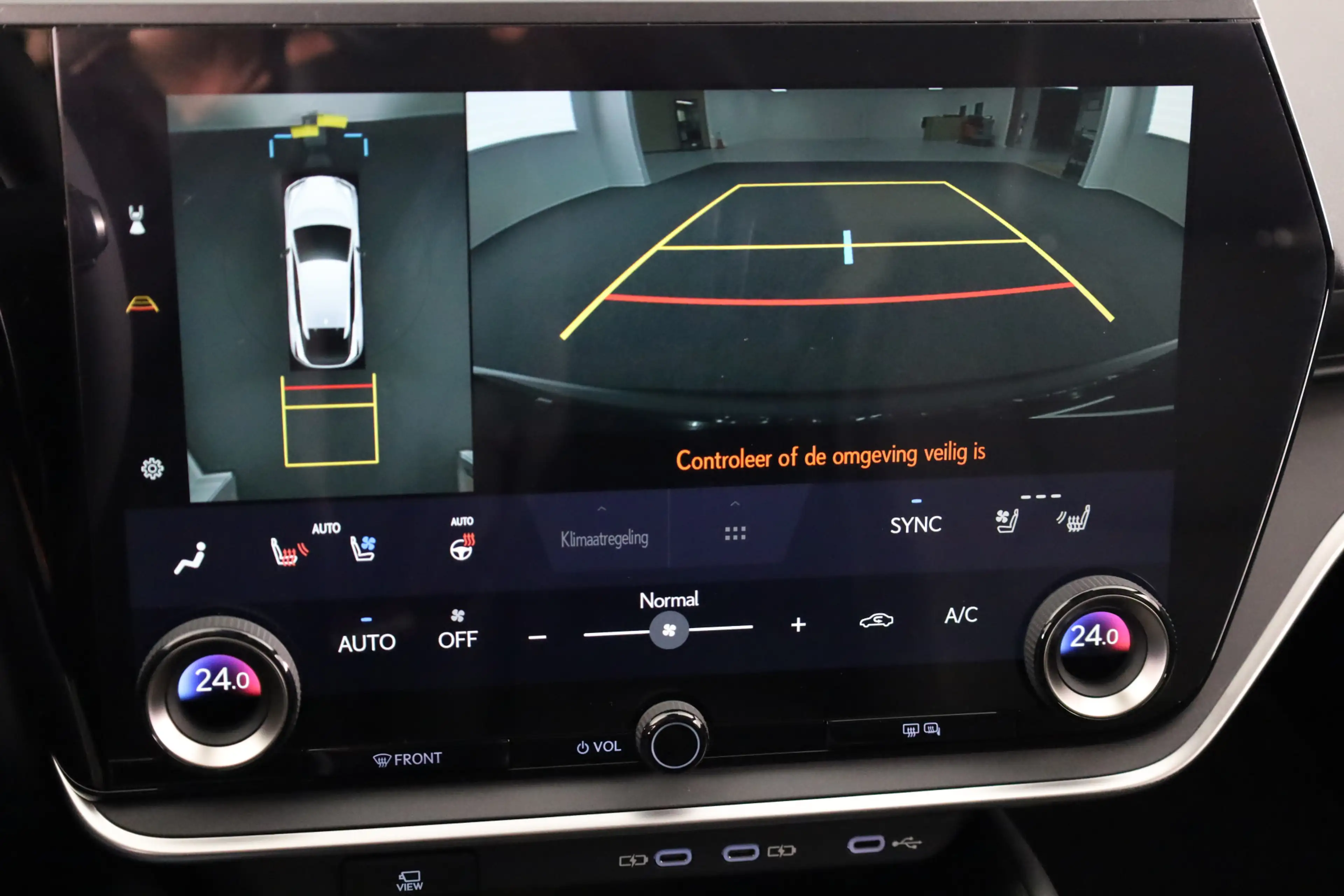 Lexus RZ 300e Luxury Line 71 kWh | Head-Up Display | 360 Ca — photo 9