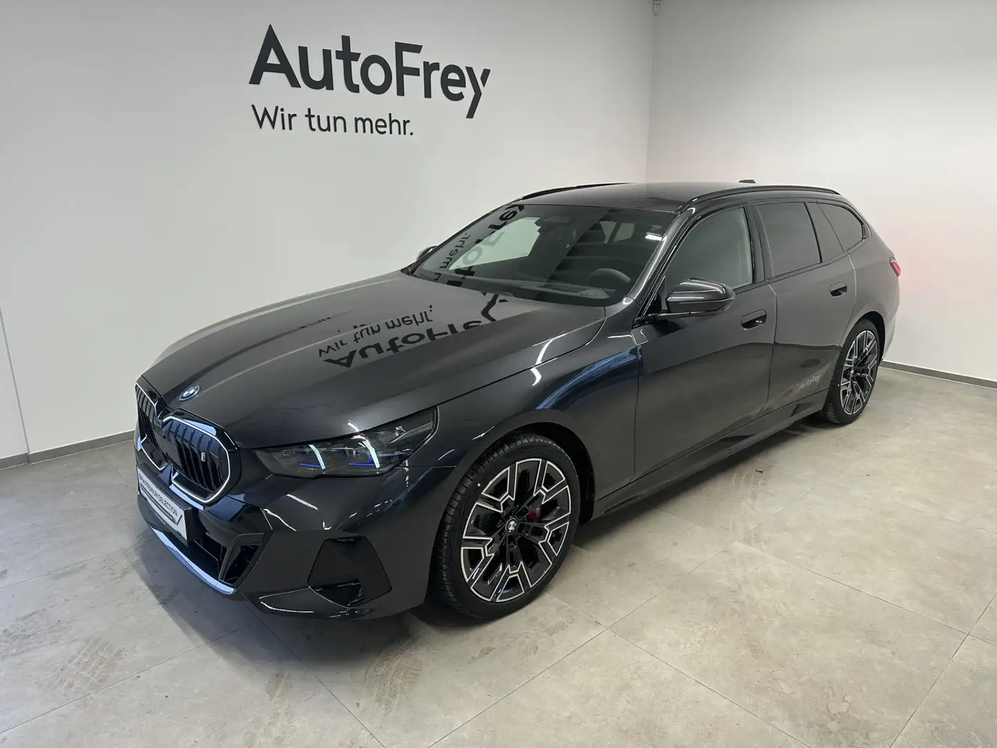 BMW i5 xDrive40 Grau - 1