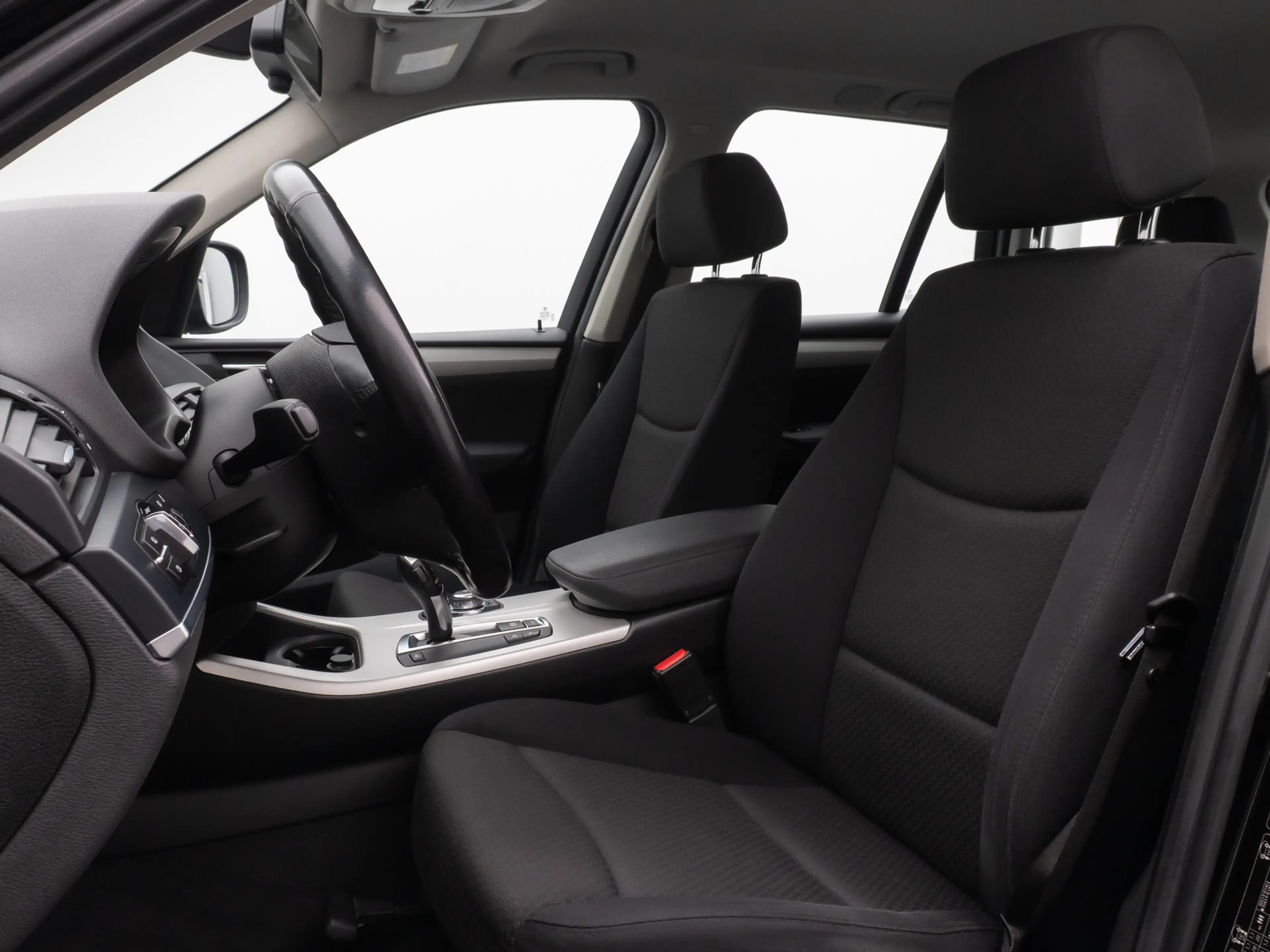 BMW X3 Navi Sitzhzg PDC Tempomat 8Fach — photo 32